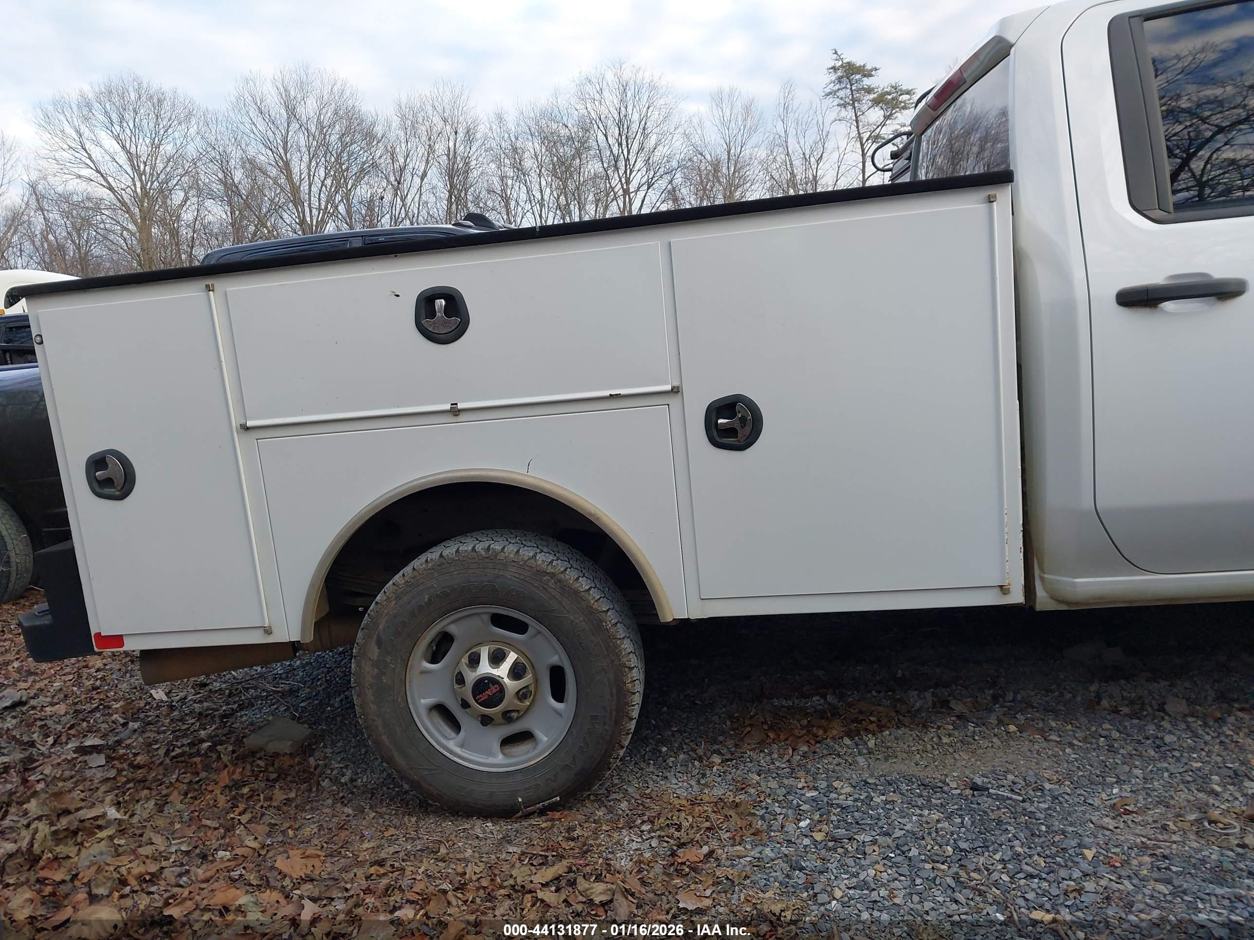 GMC SIERRA image 4
