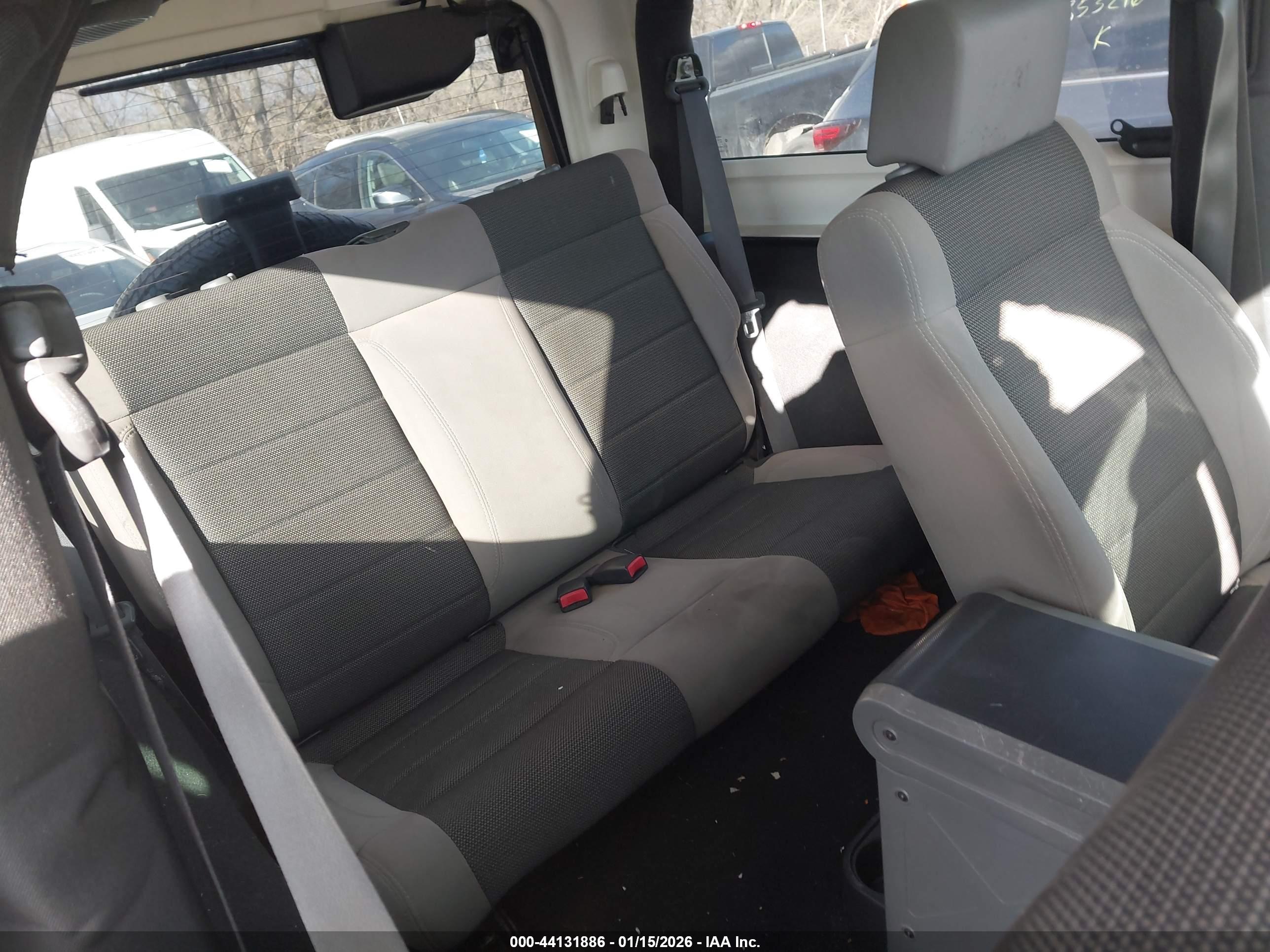 JEEP WRANGLER image 8