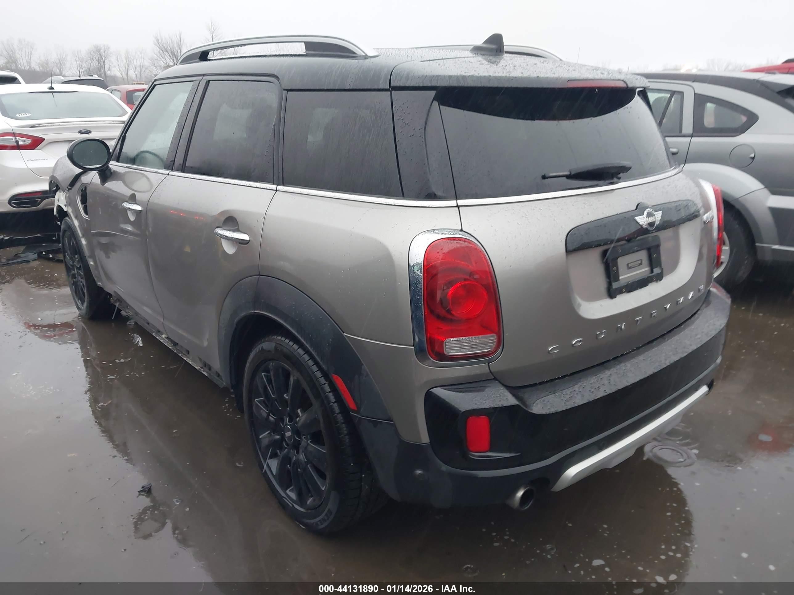 MINI COUNTRYMAN image 3