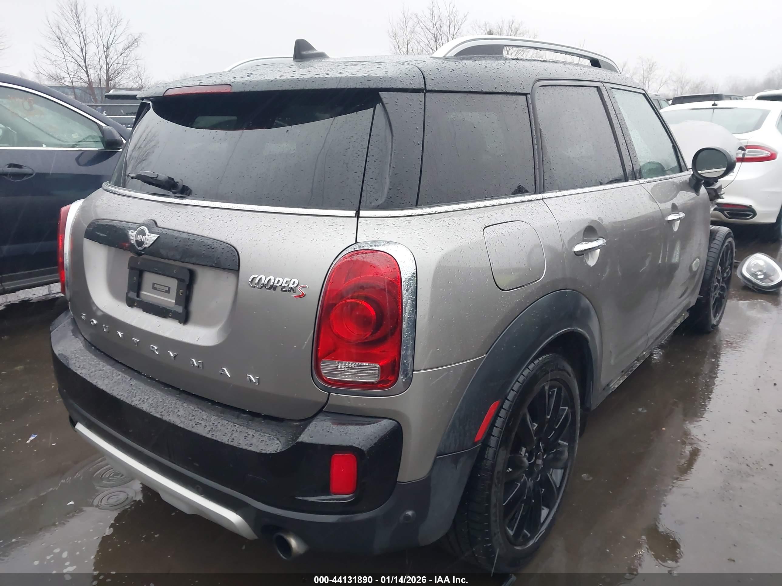 MINI COUNTRYMAN image 4