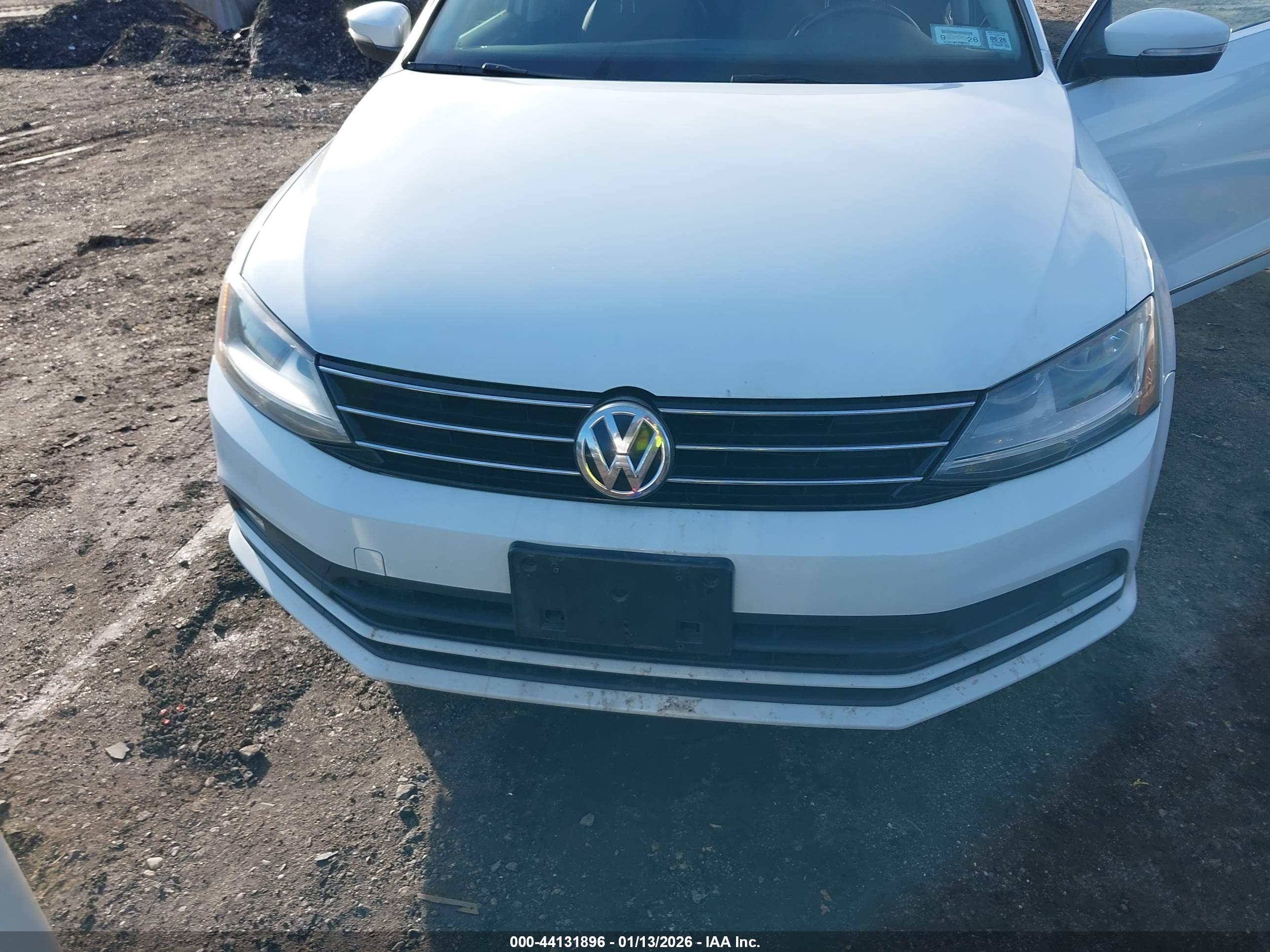 VOLKSWAGEN JETTA image 6