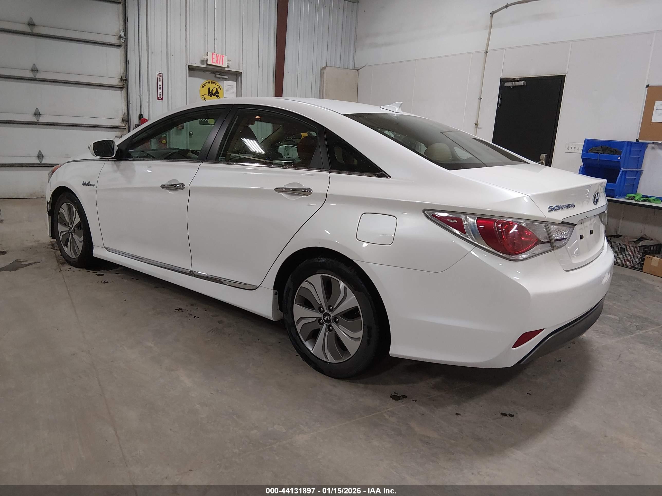 HYUNDAI SONATA image 3