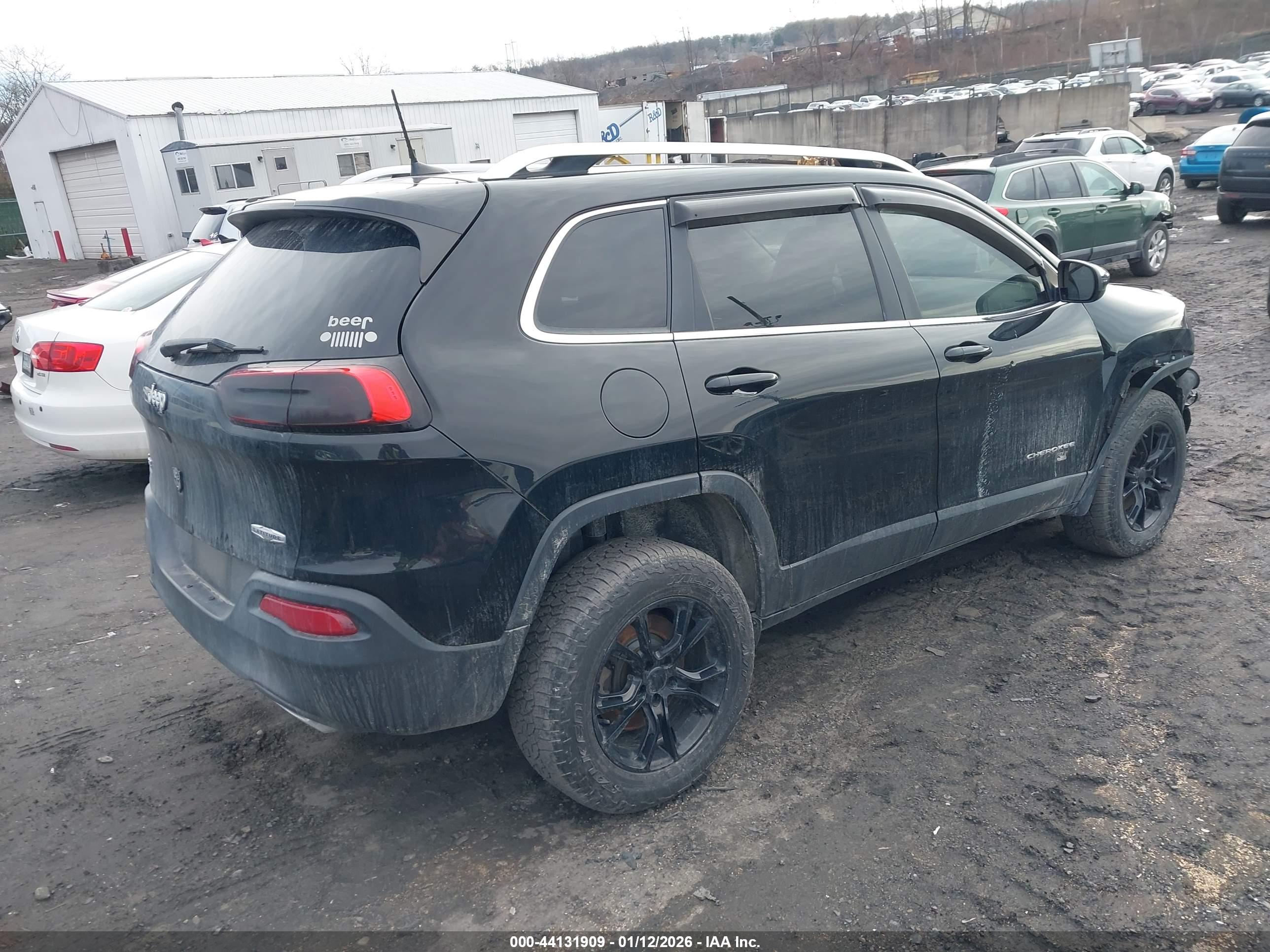 JEEP CHEROKEE image 4