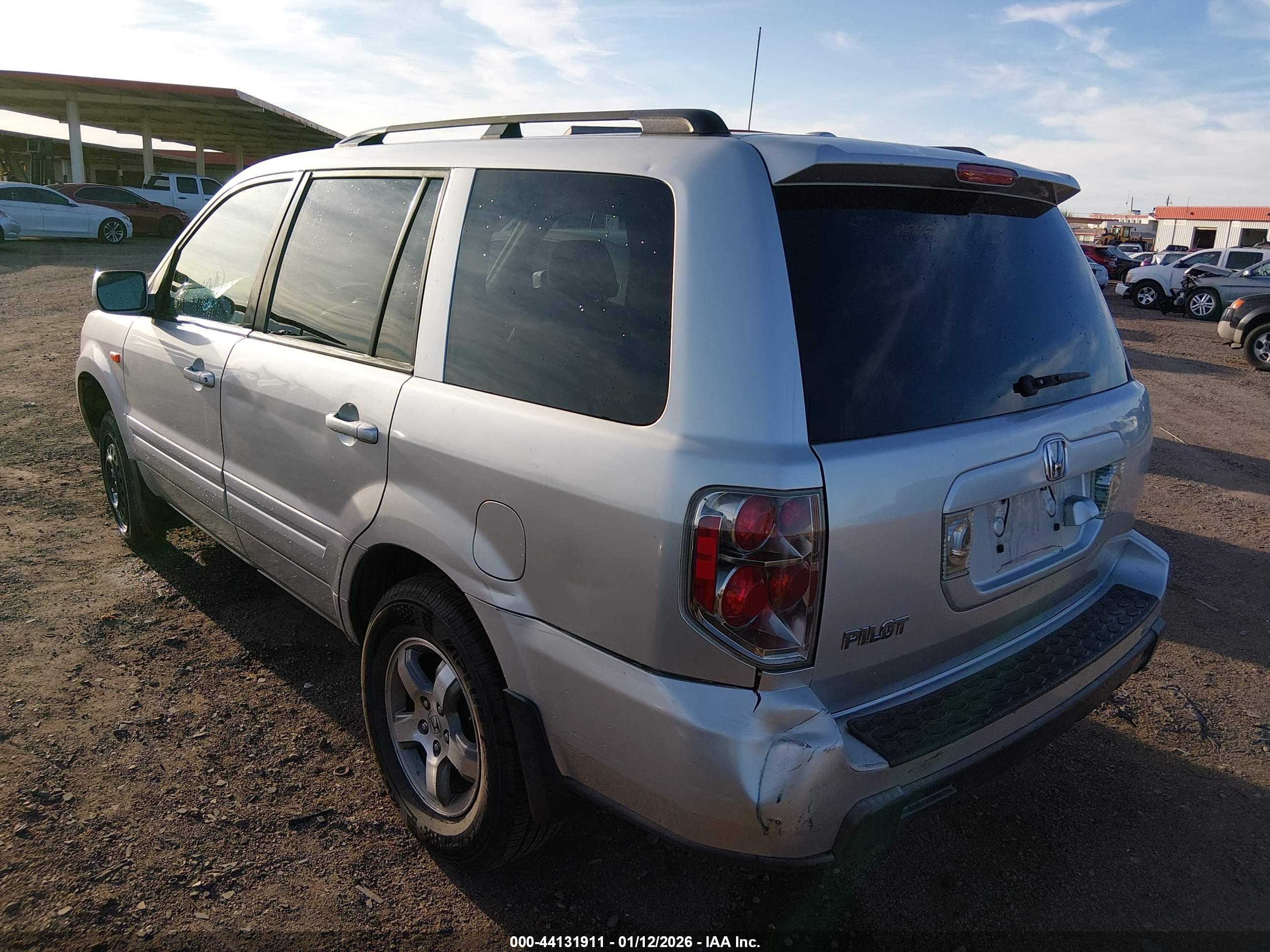 HONDA PILOT image 3