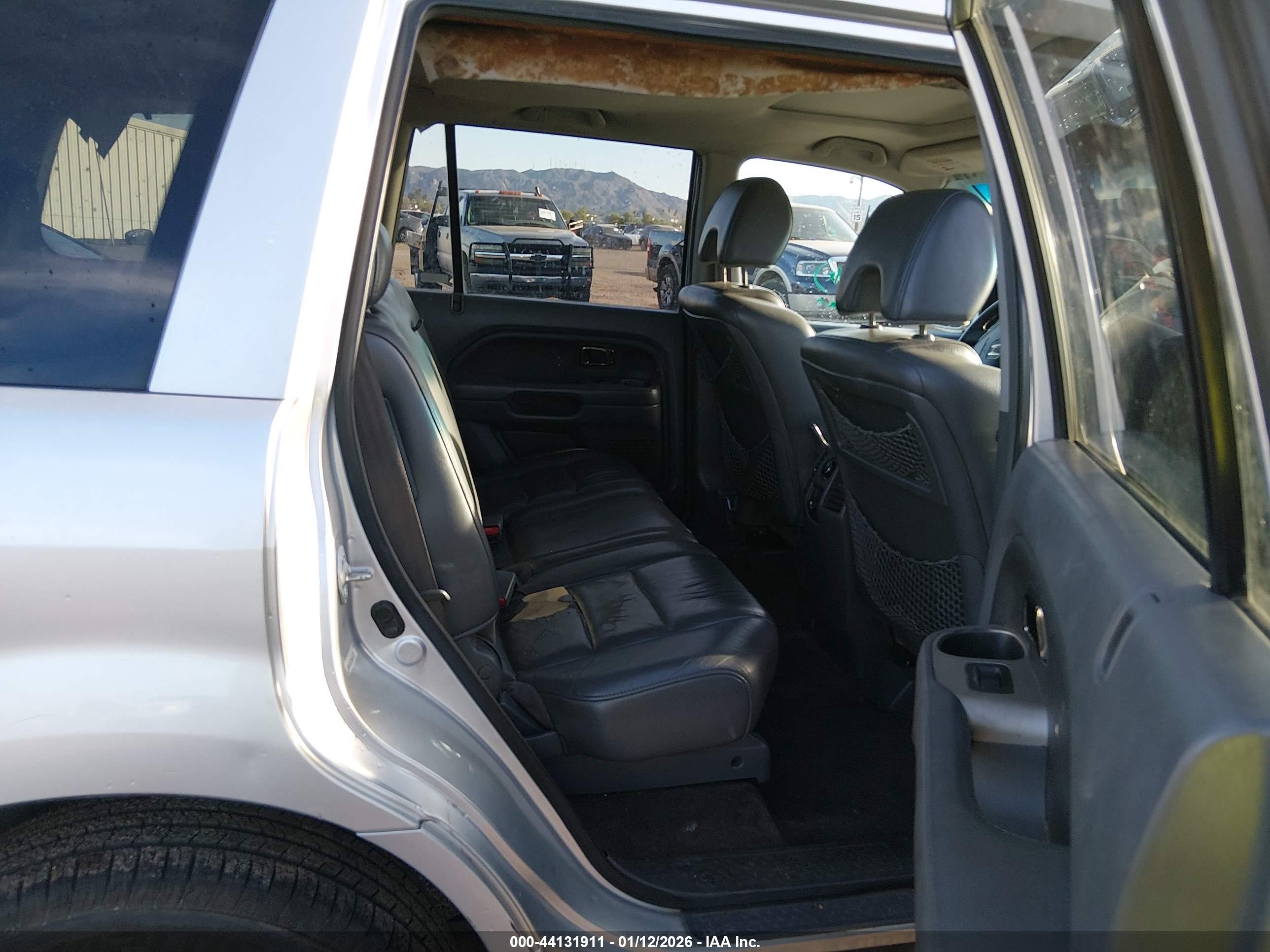 HONDA PILOT image 8