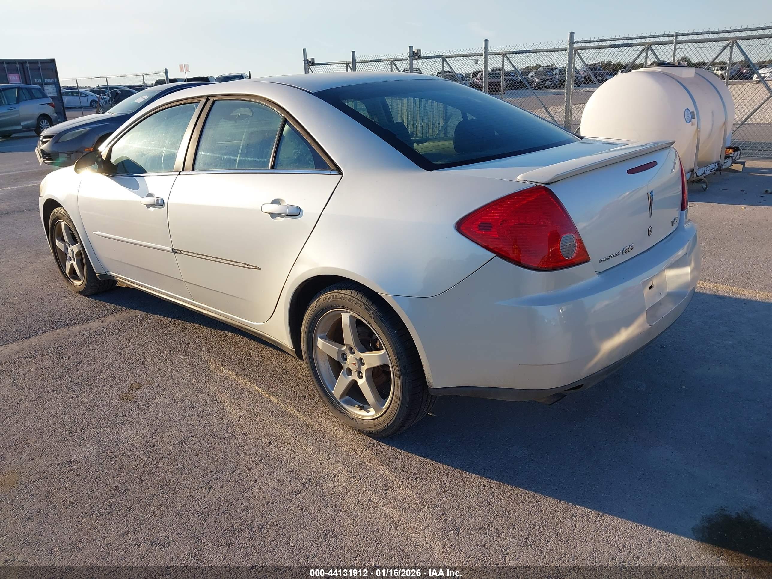 PONTIAC G6 image 3