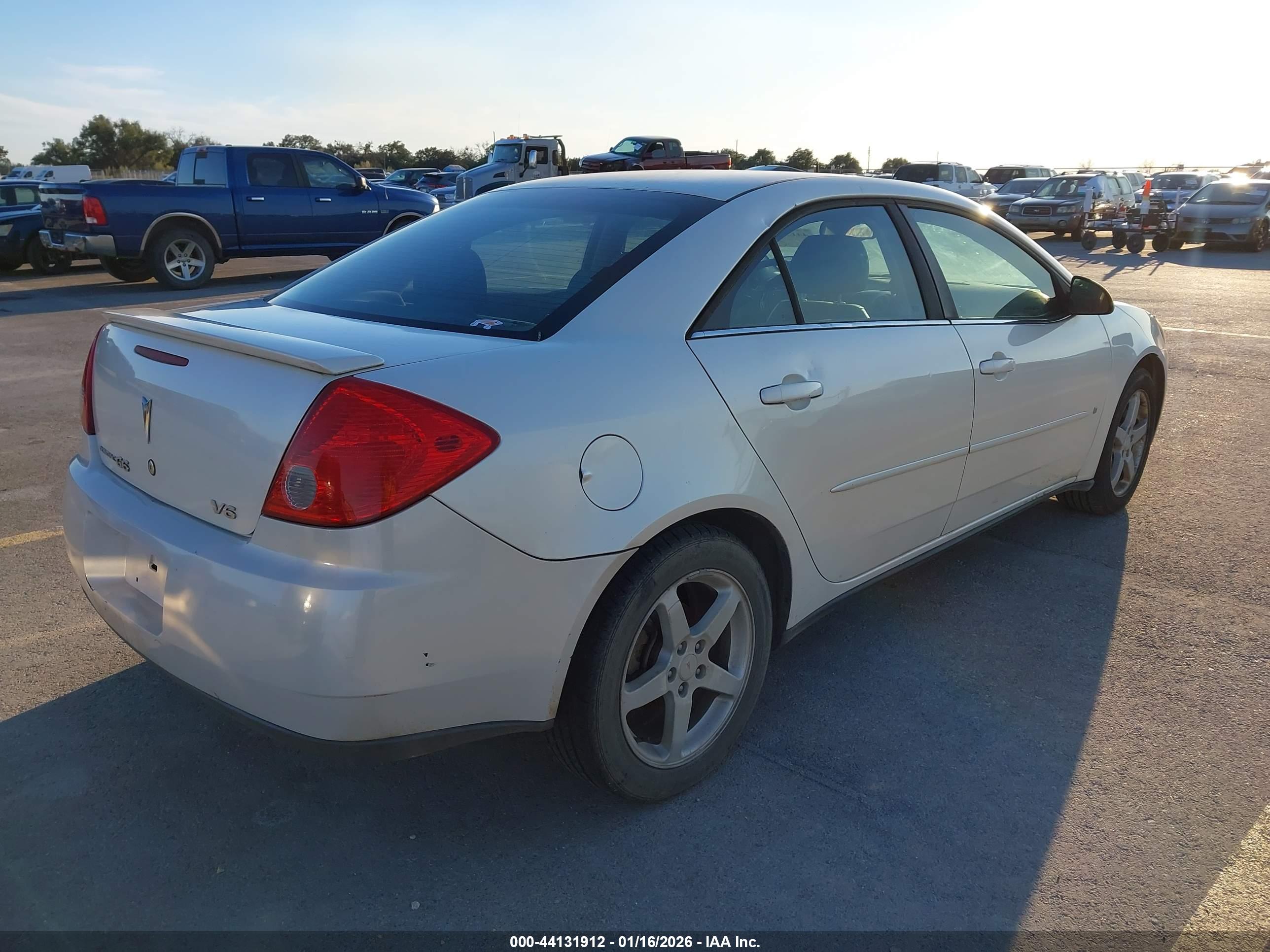 PONTIAC G6 image 4
