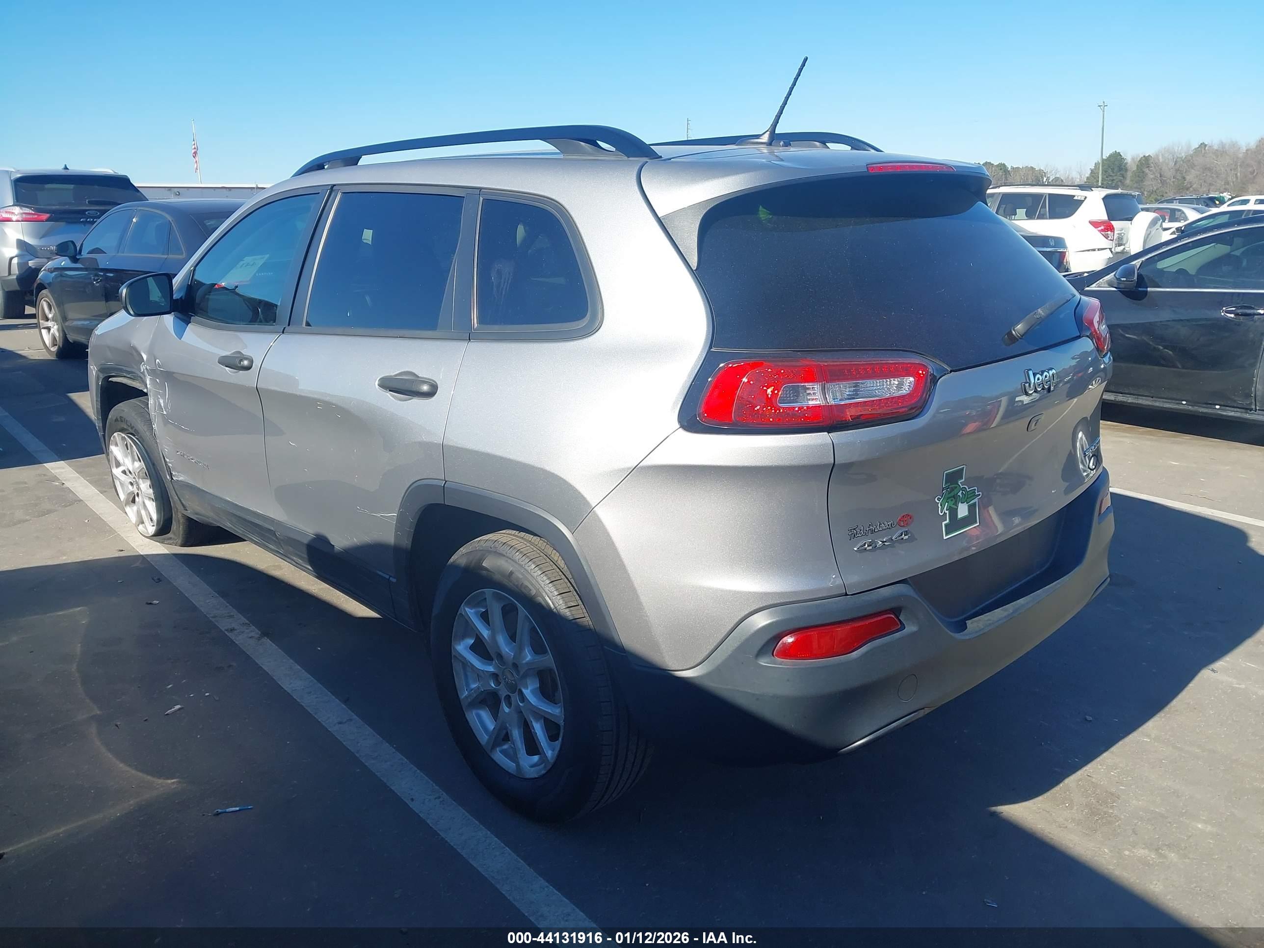 JEEP CHEROKEE image 3