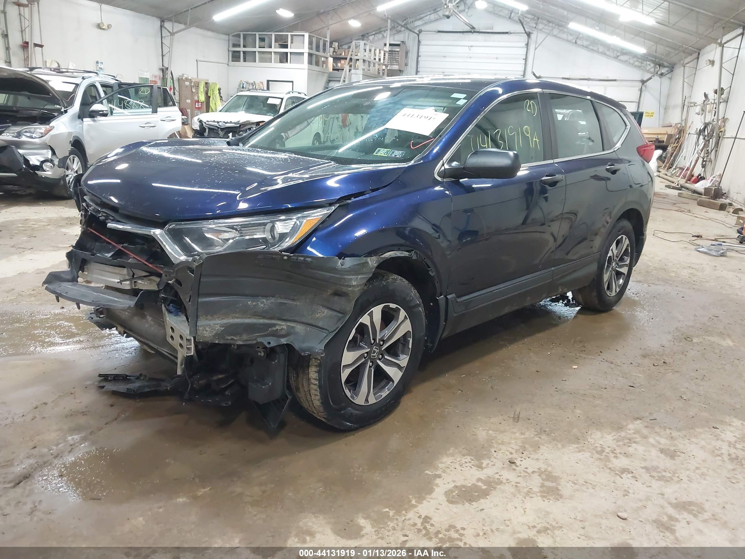 HONDA CR-V image 2