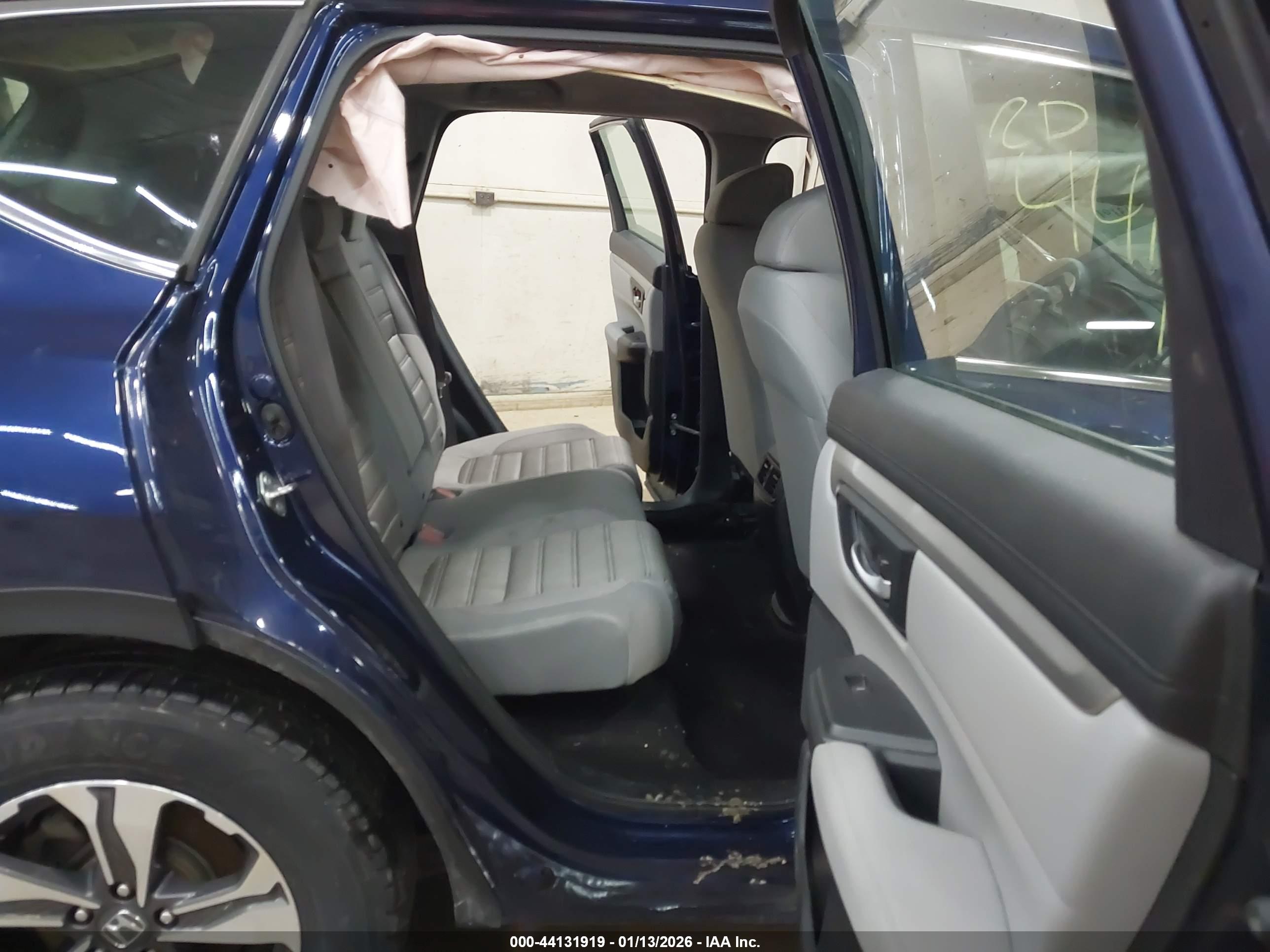 HONDA CR-V image 8