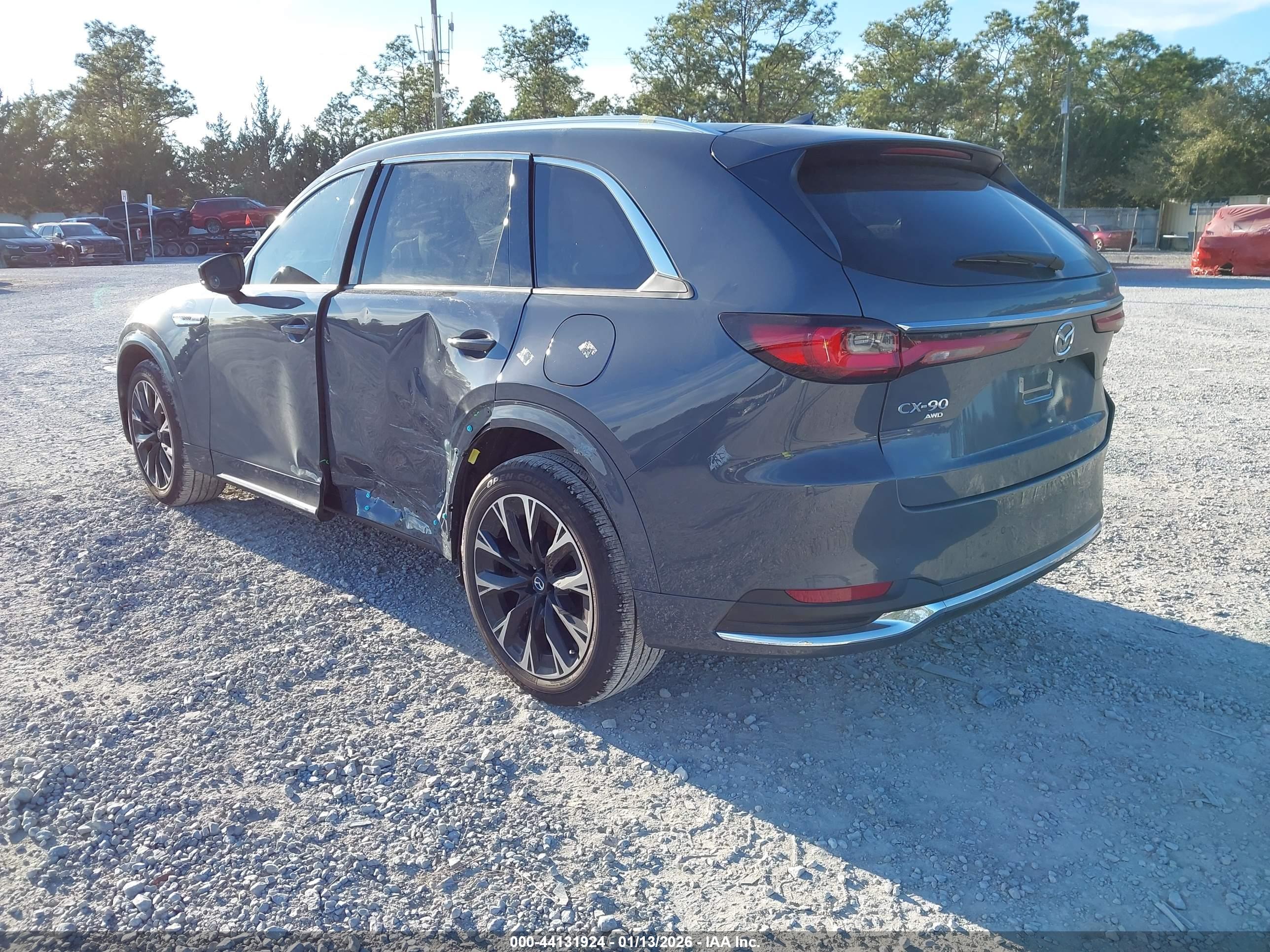 MAZDA CX-90 image 3
