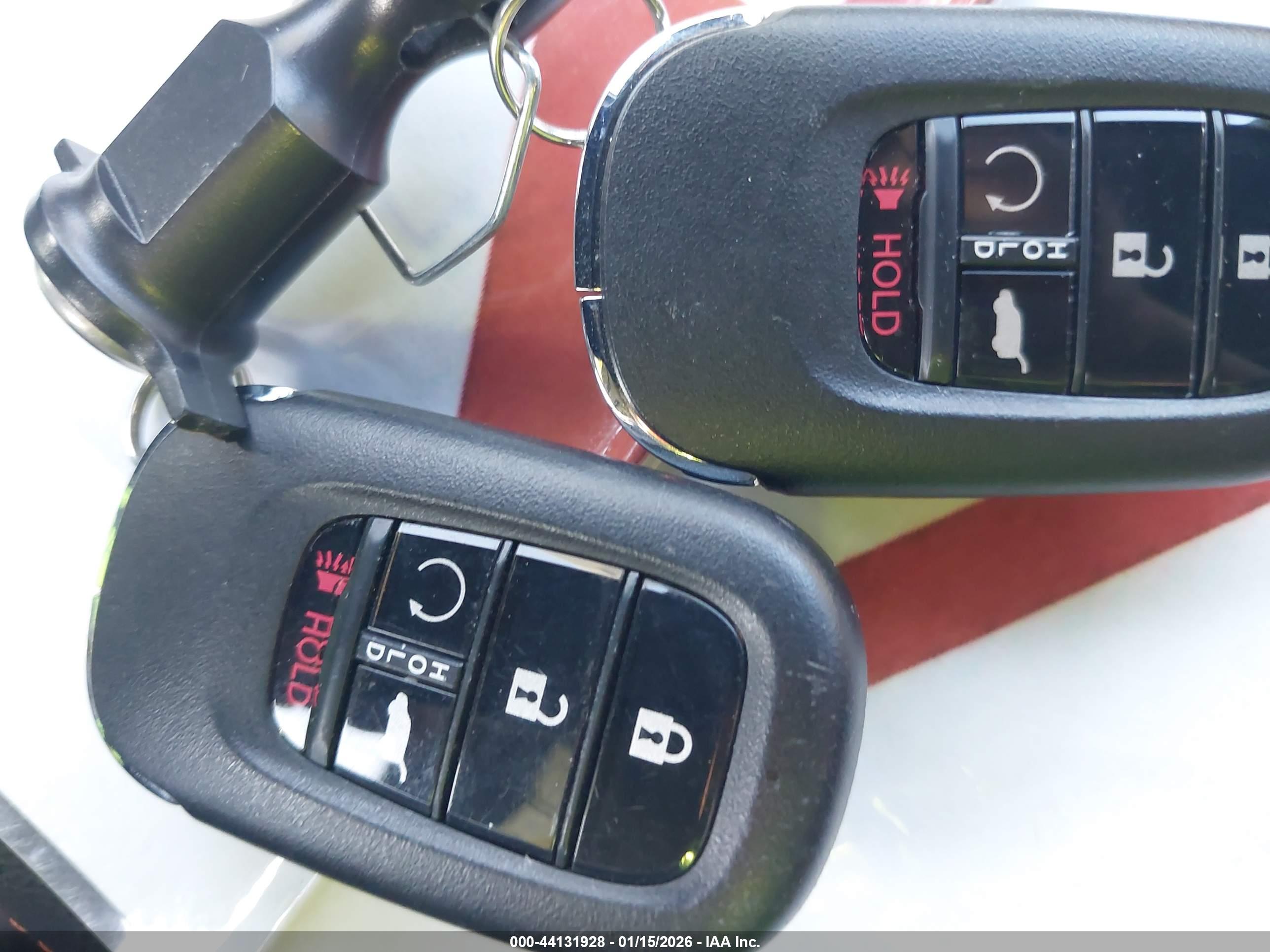 HONDA CR-V image 11