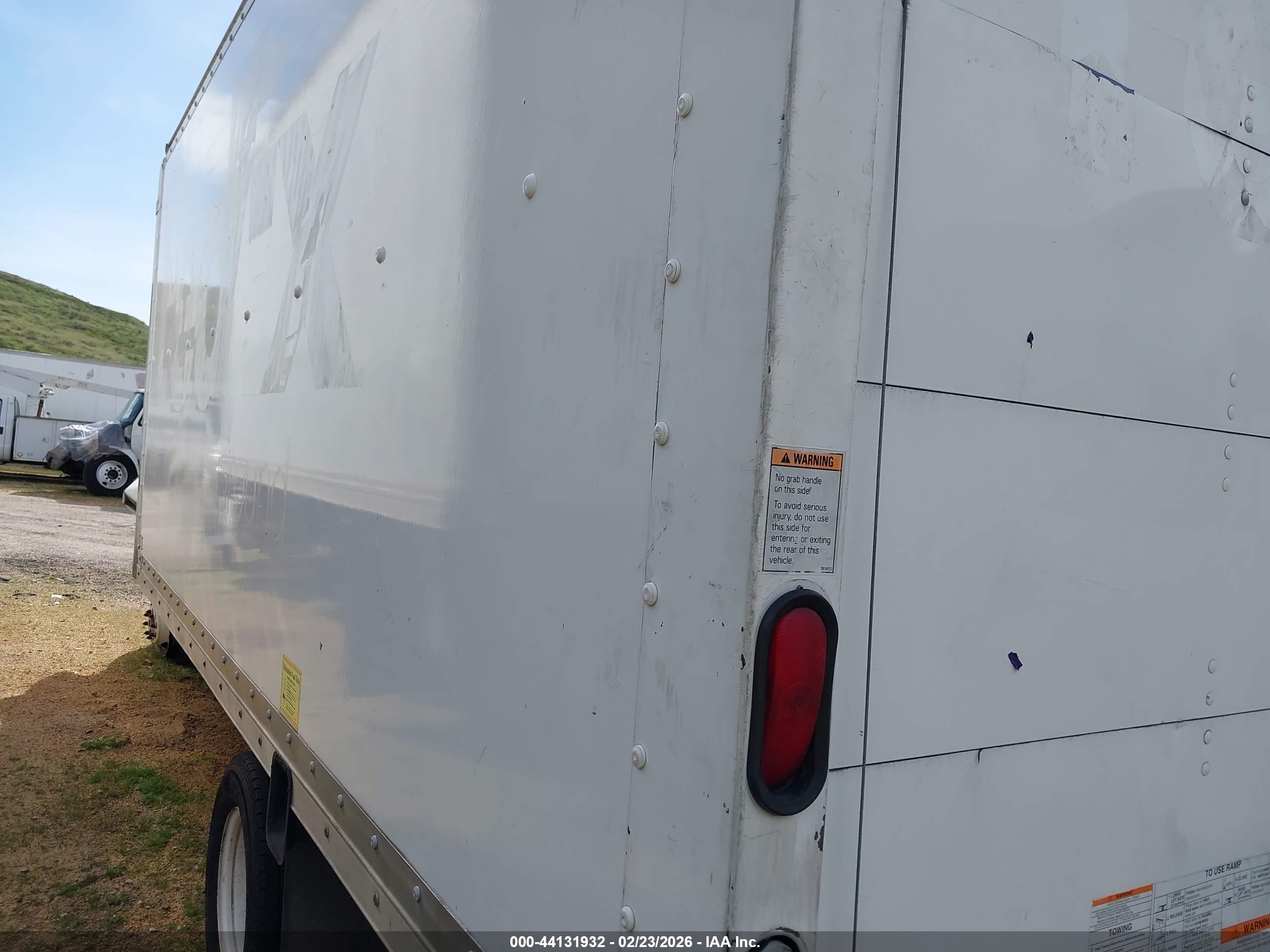 FORD E-350 image 3