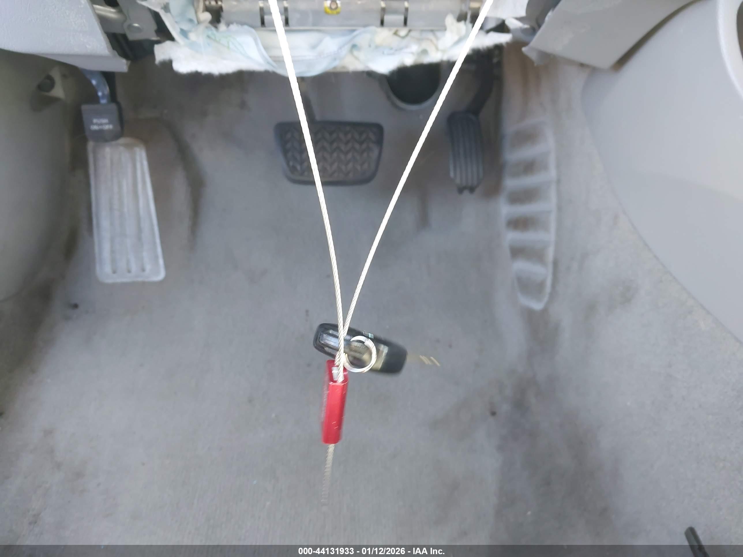 TOYOTA CAMRY image 11