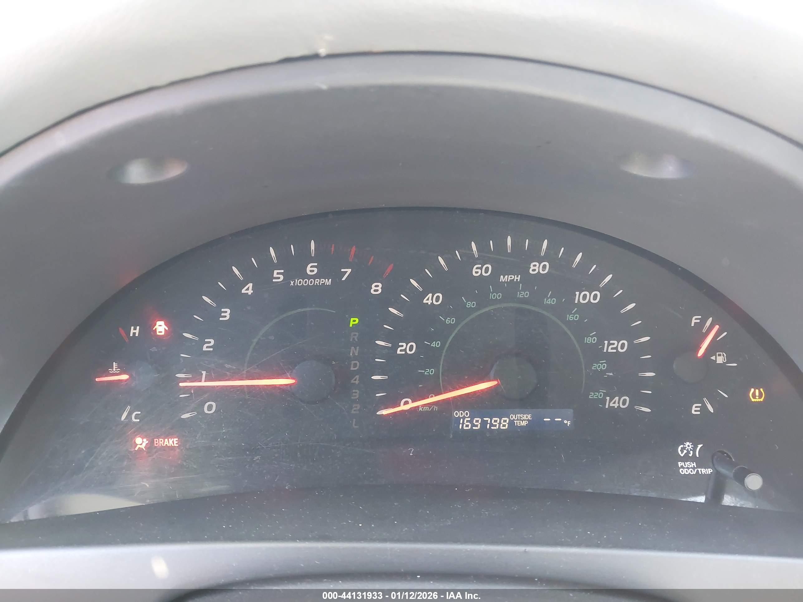 TOYOTA CAMRY image 7