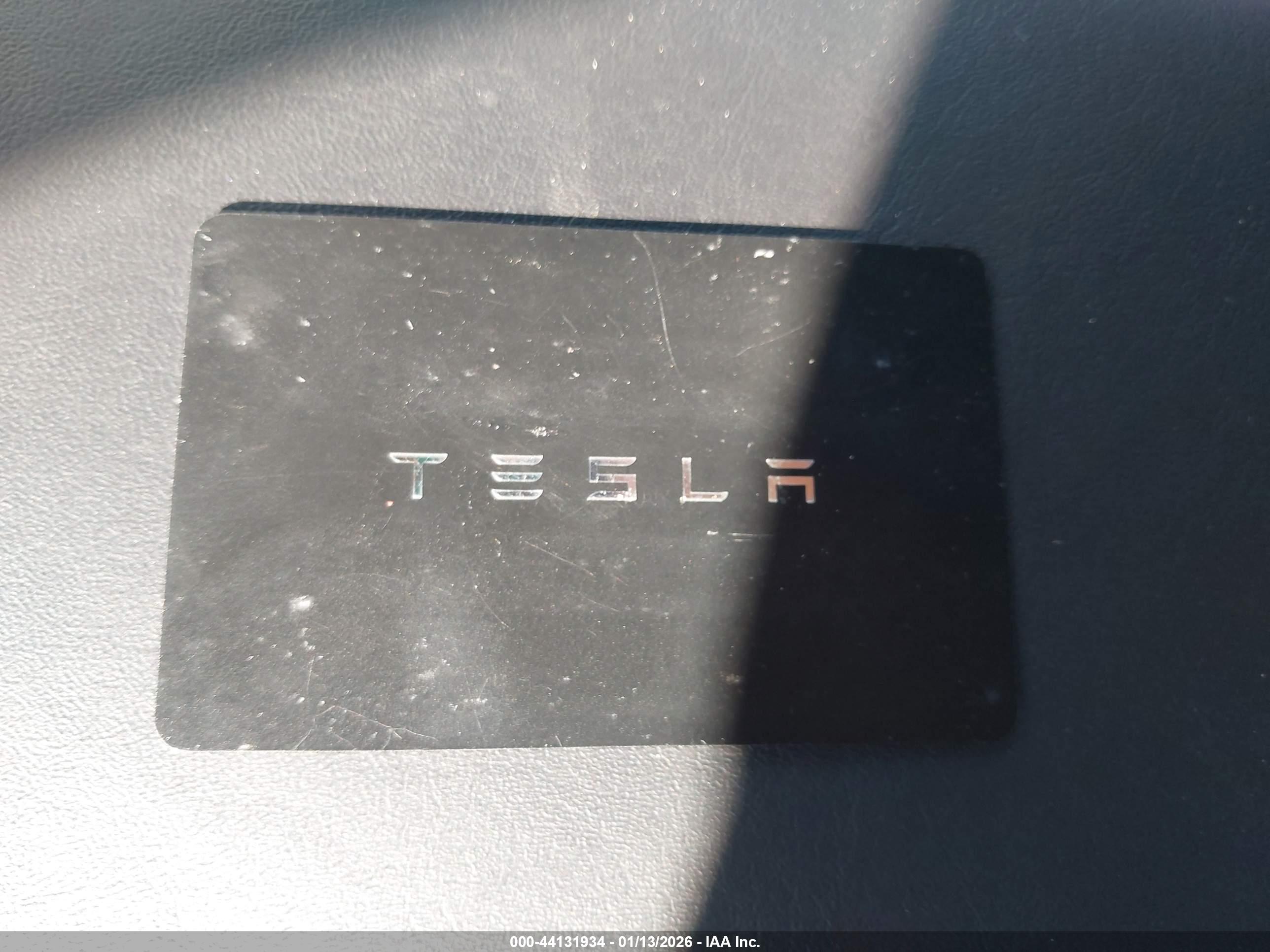TESLA MODEL image 11