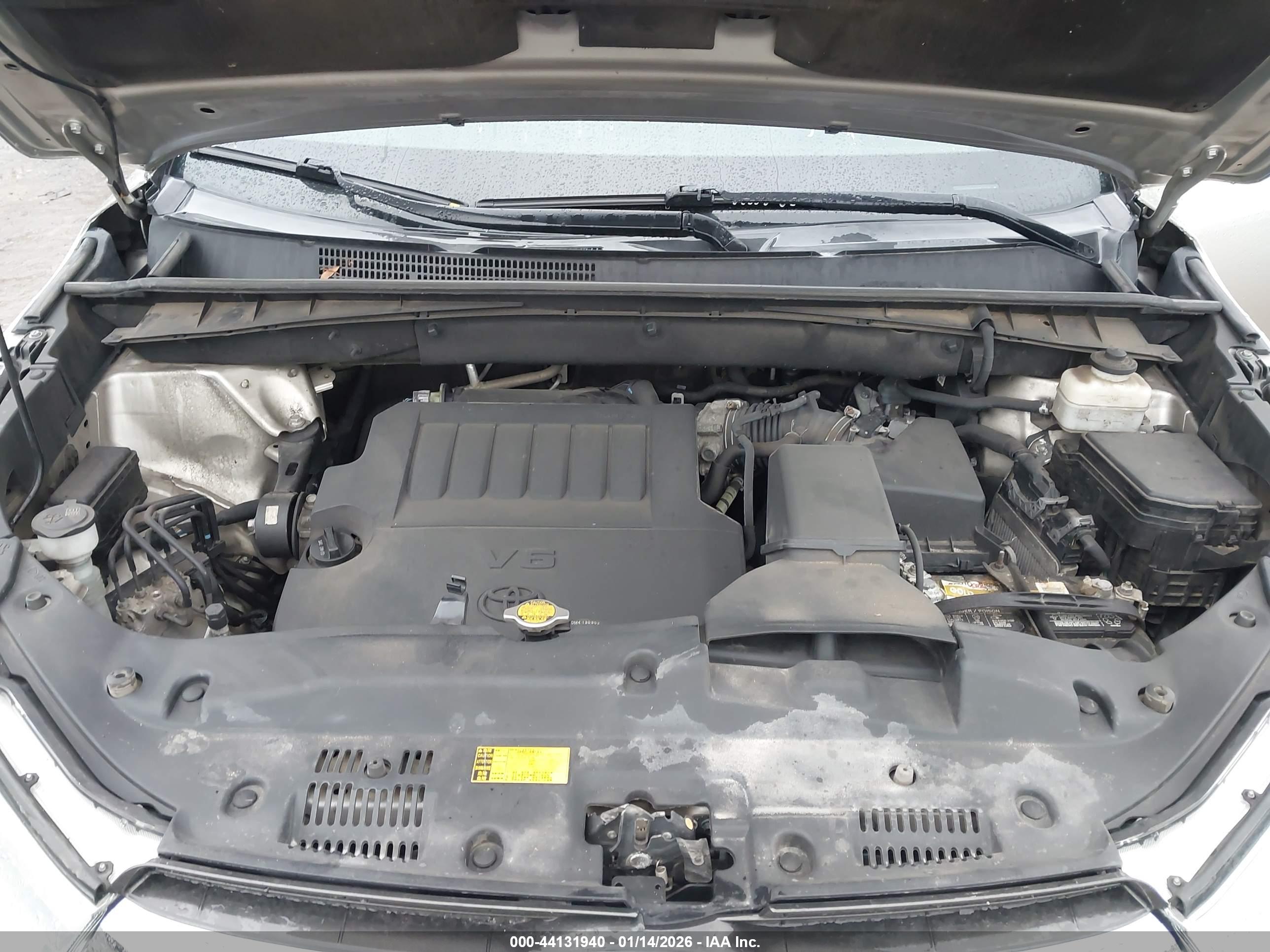 TOYOTA HIGHLANDER image 10