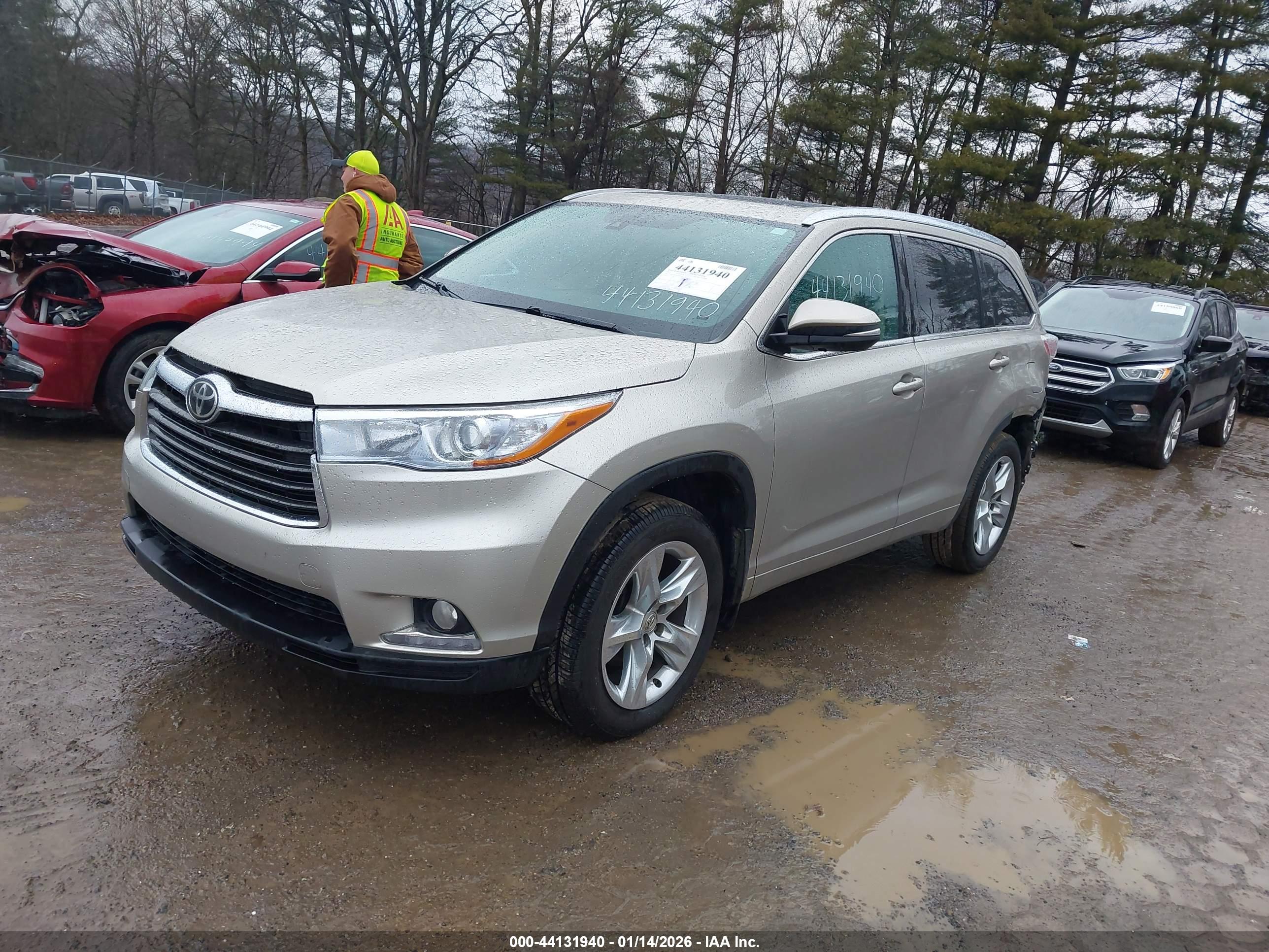 TOYOTA HIGHLANDER image 2