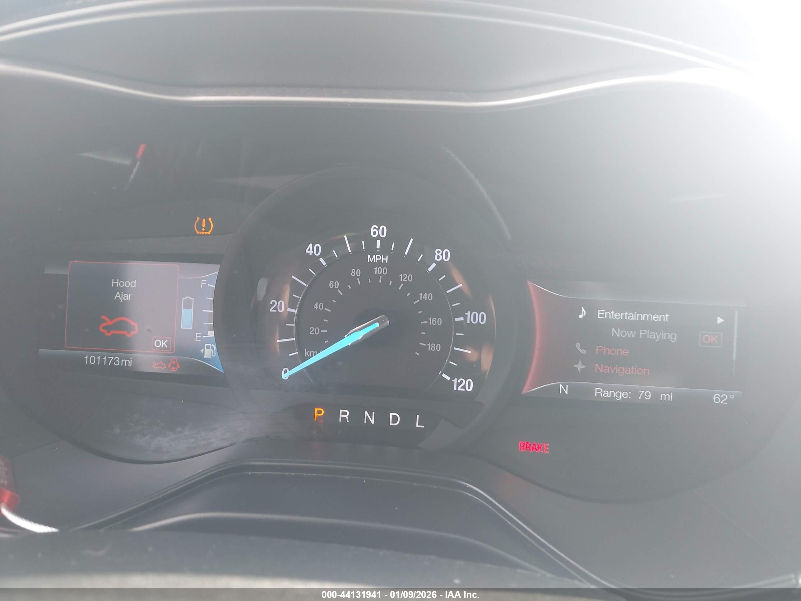 FORD FUSION image 7