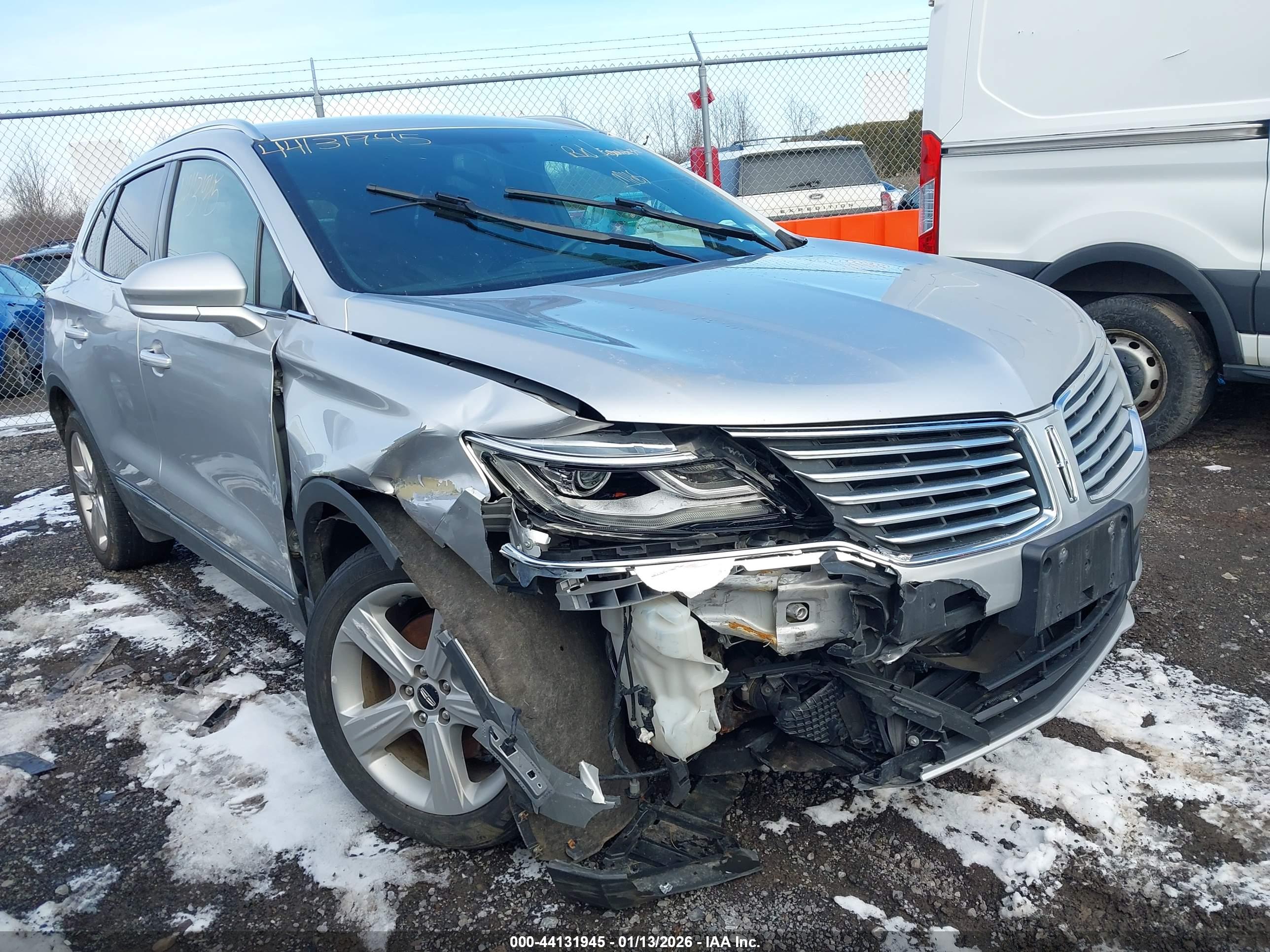 LINCOLN MKC image 6