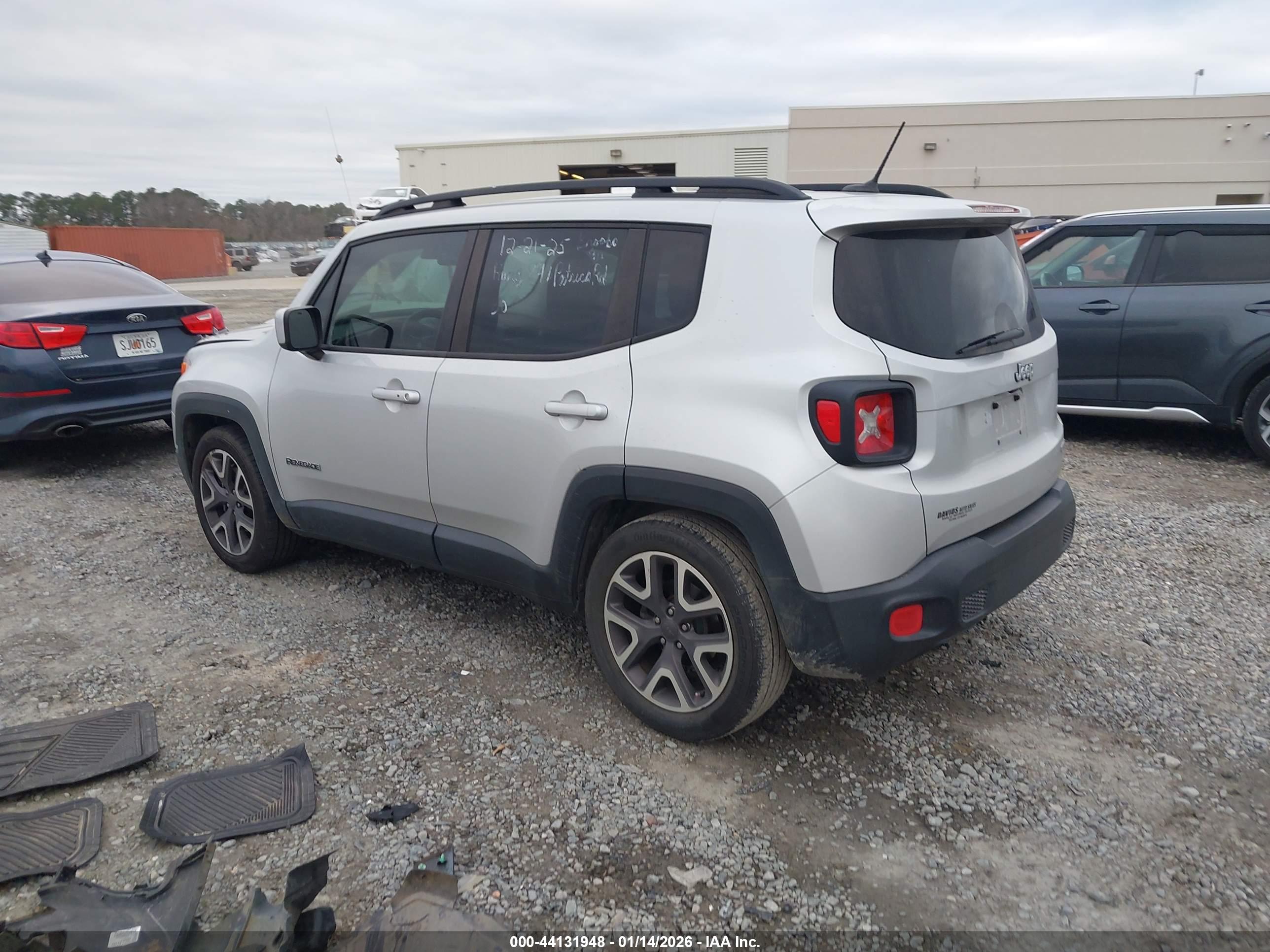 JEEP RENEGADE image 3