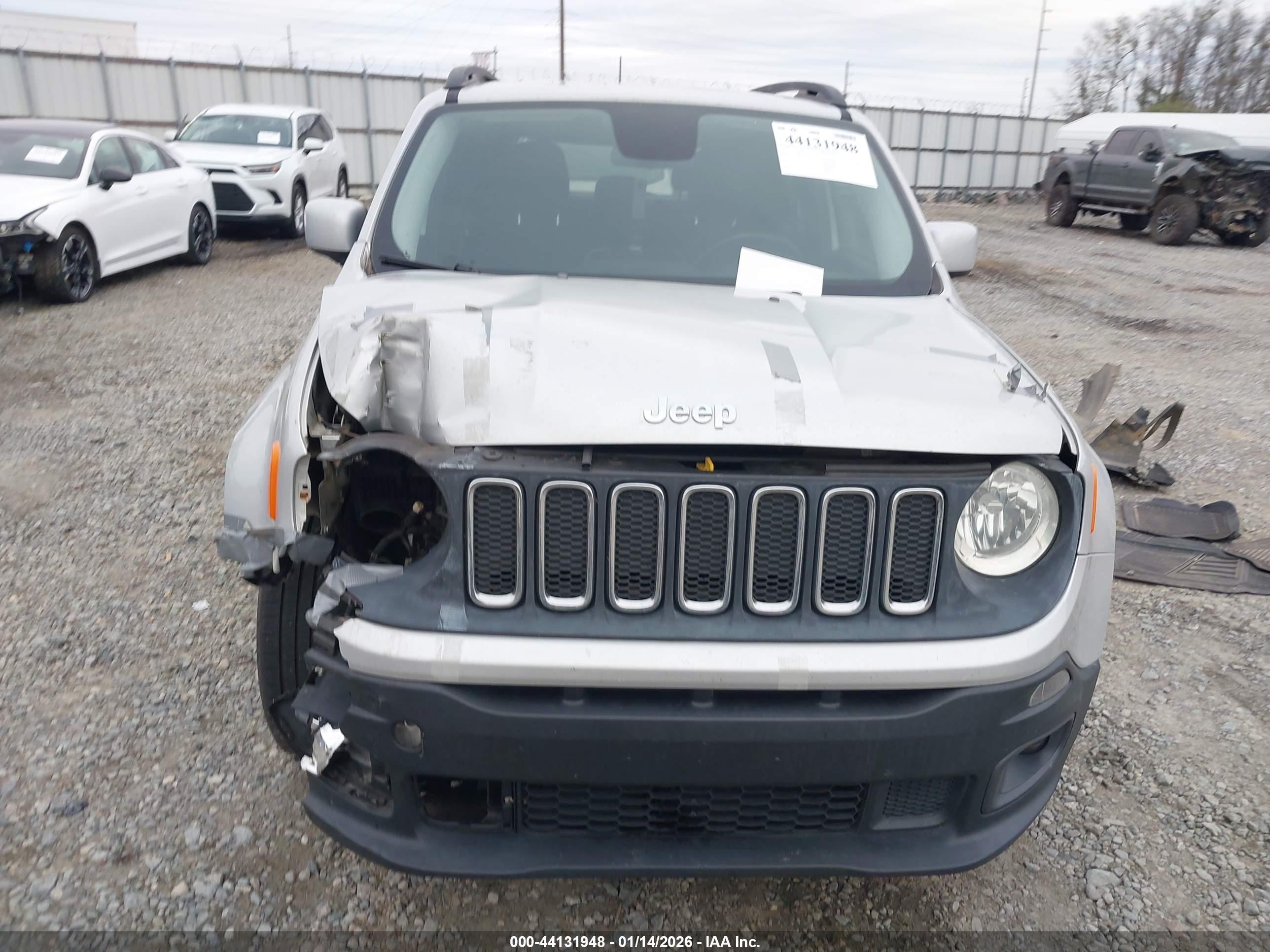 JEEP RENEGADE image 6