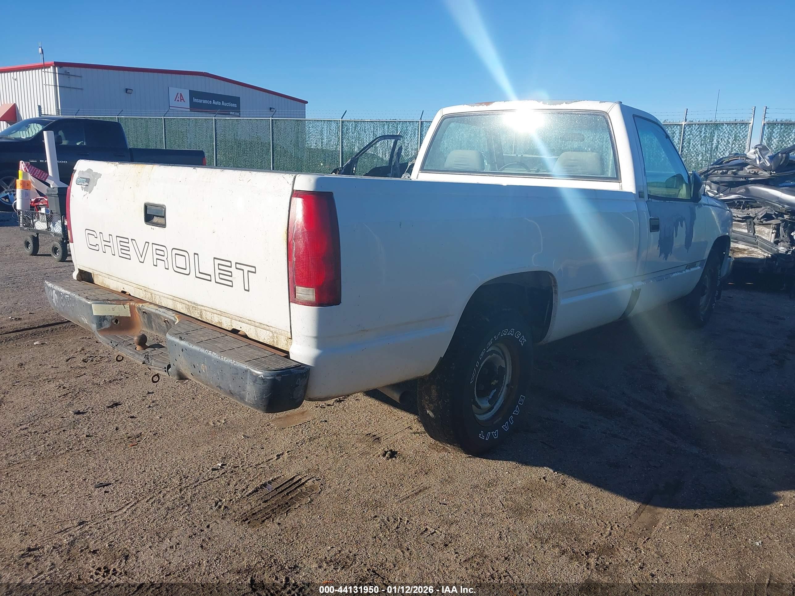 CHEVROLET GMT-400 image 4