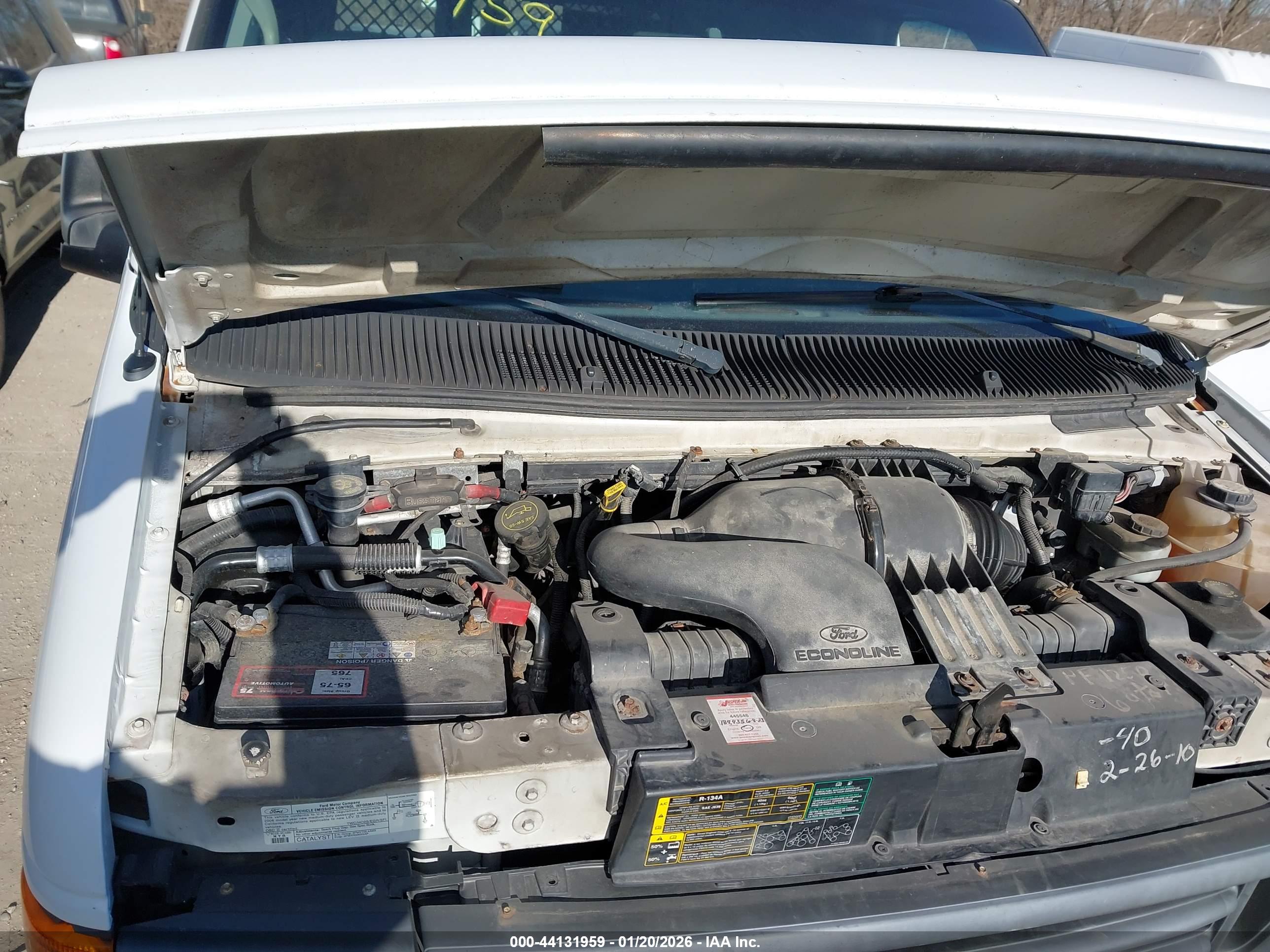 FORD E-250 image 10