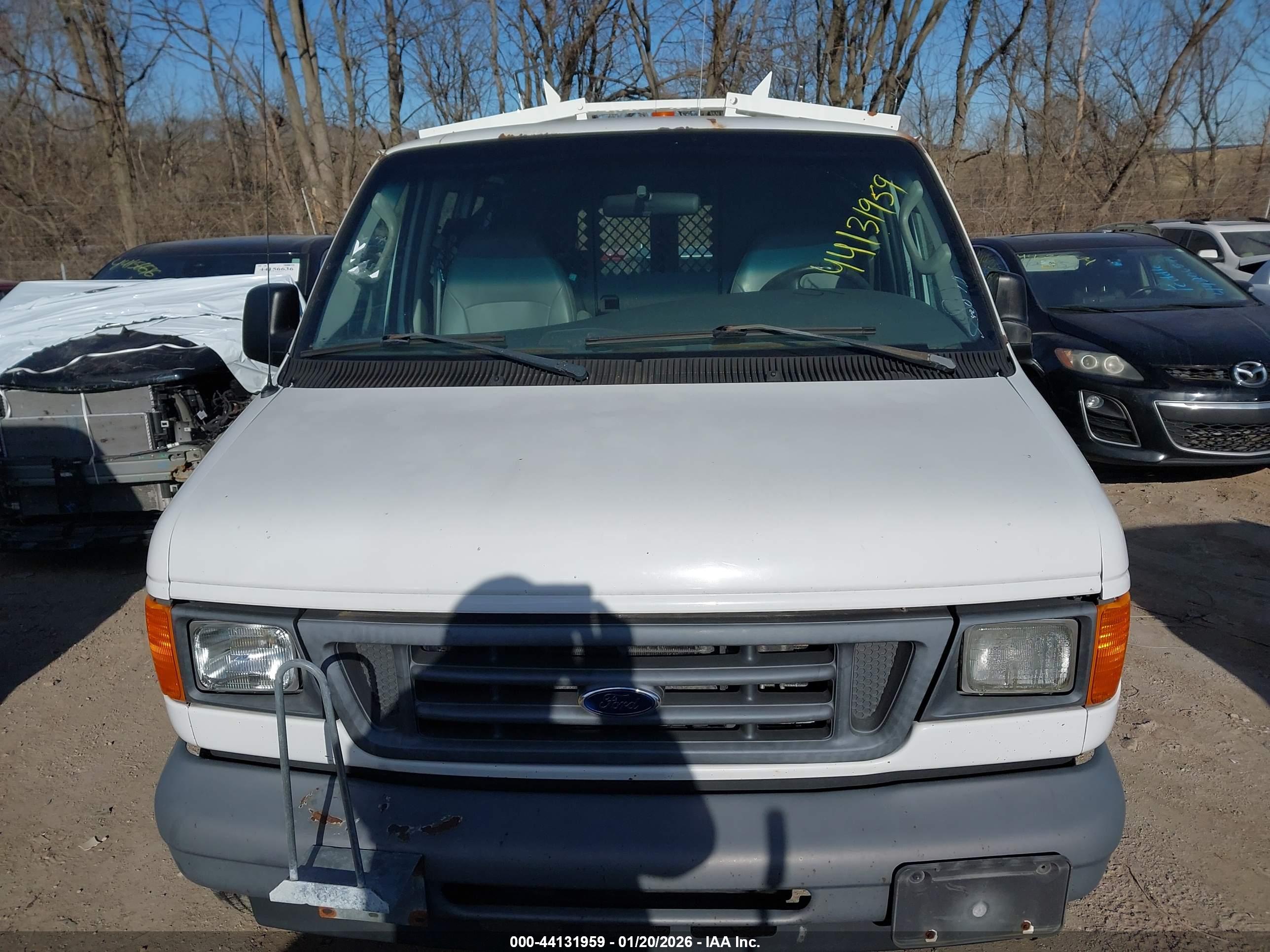 FORD E-250 image 6
