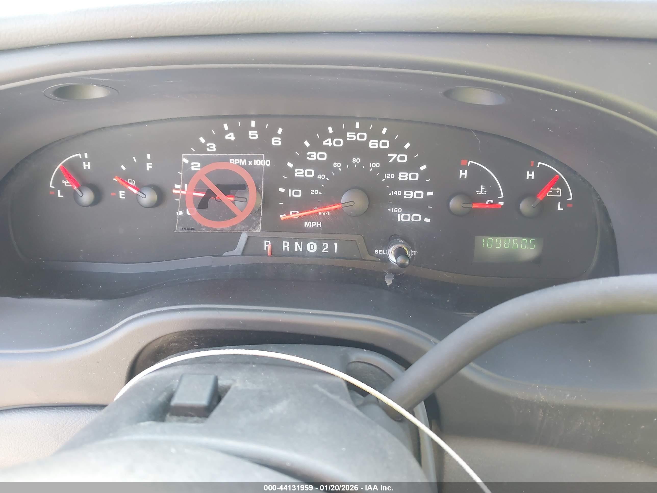 FORD E-250 image 7
