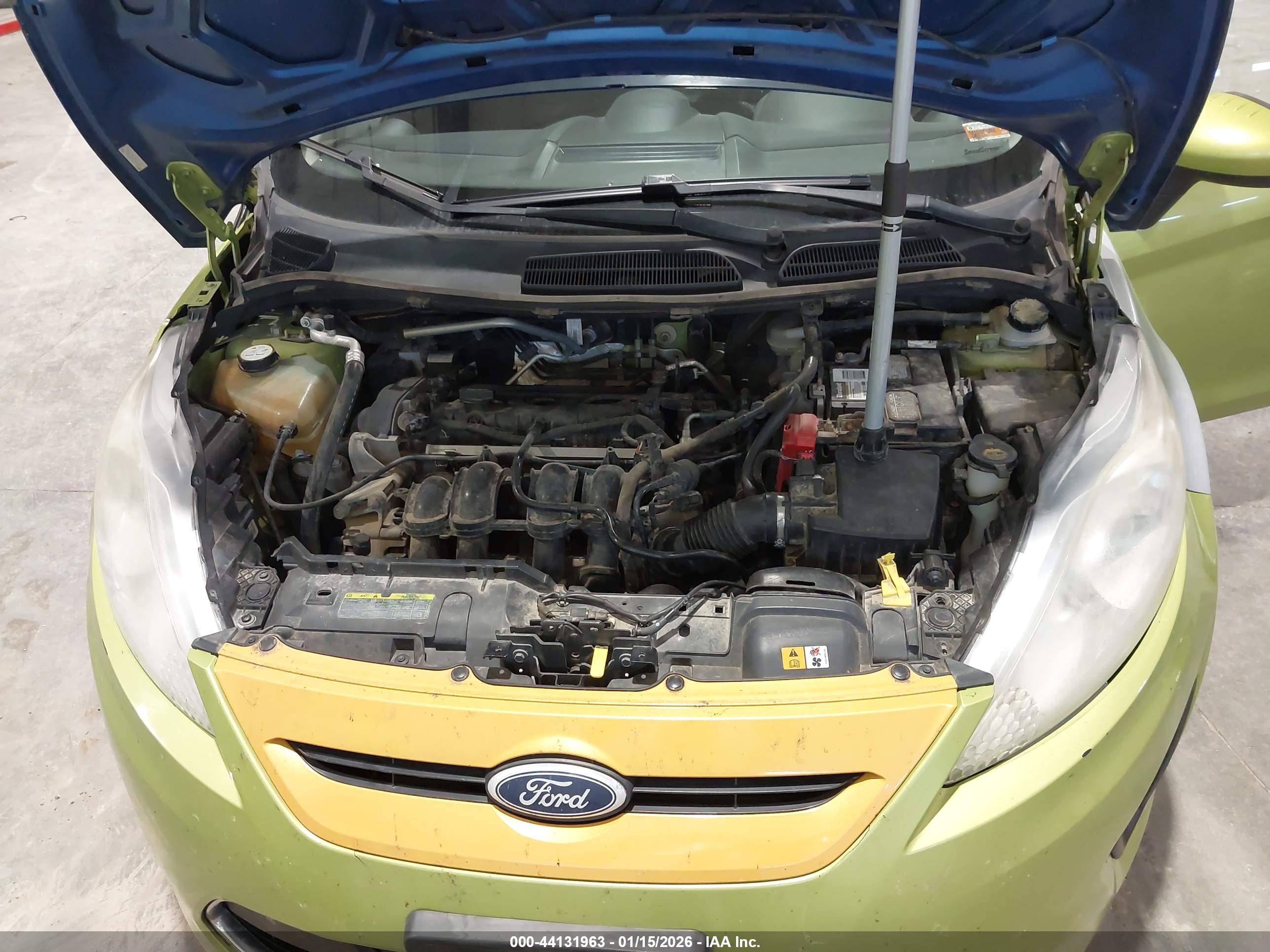 FORD FIESTA image 10