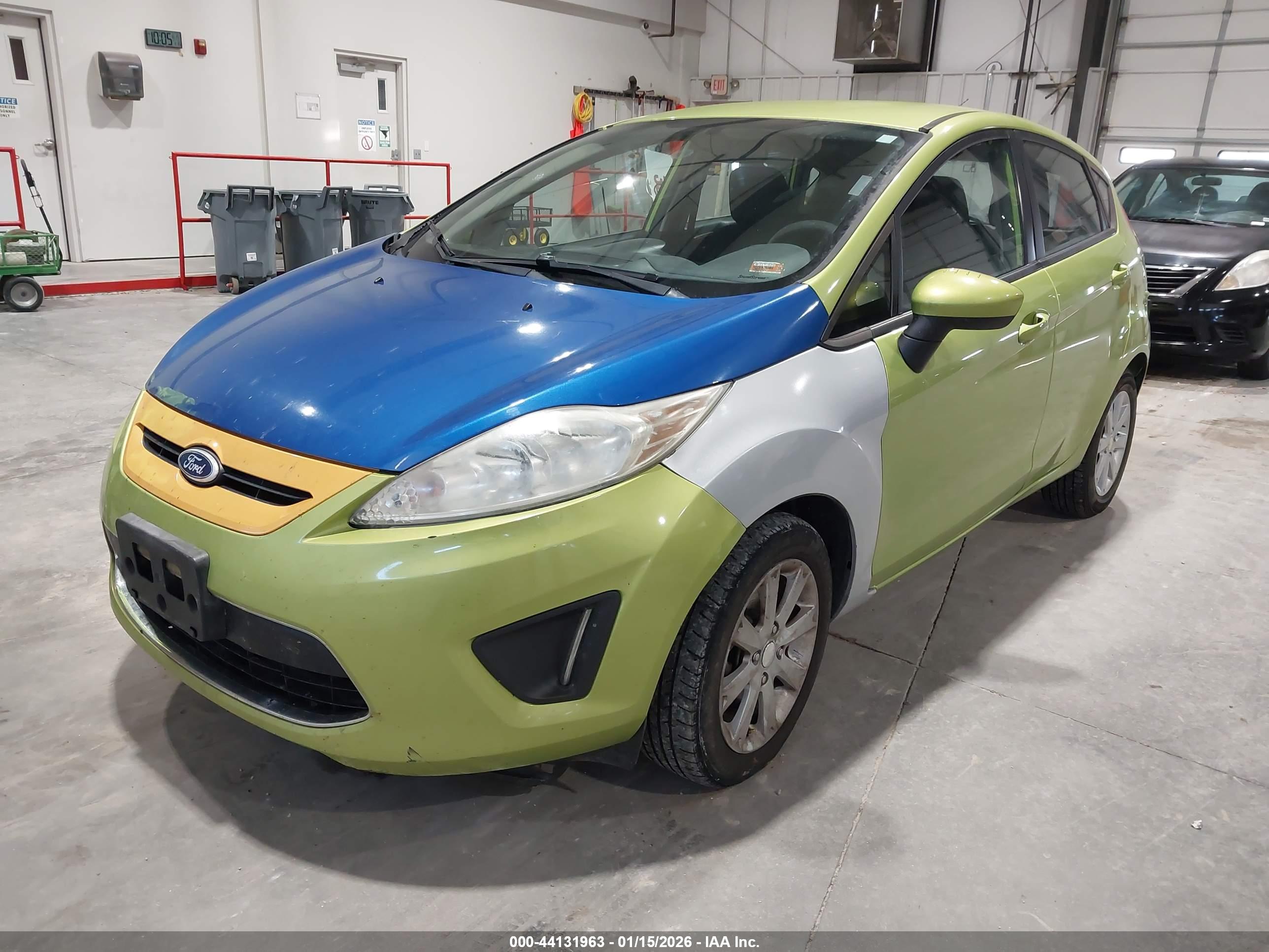 FORD FIESTA image 2