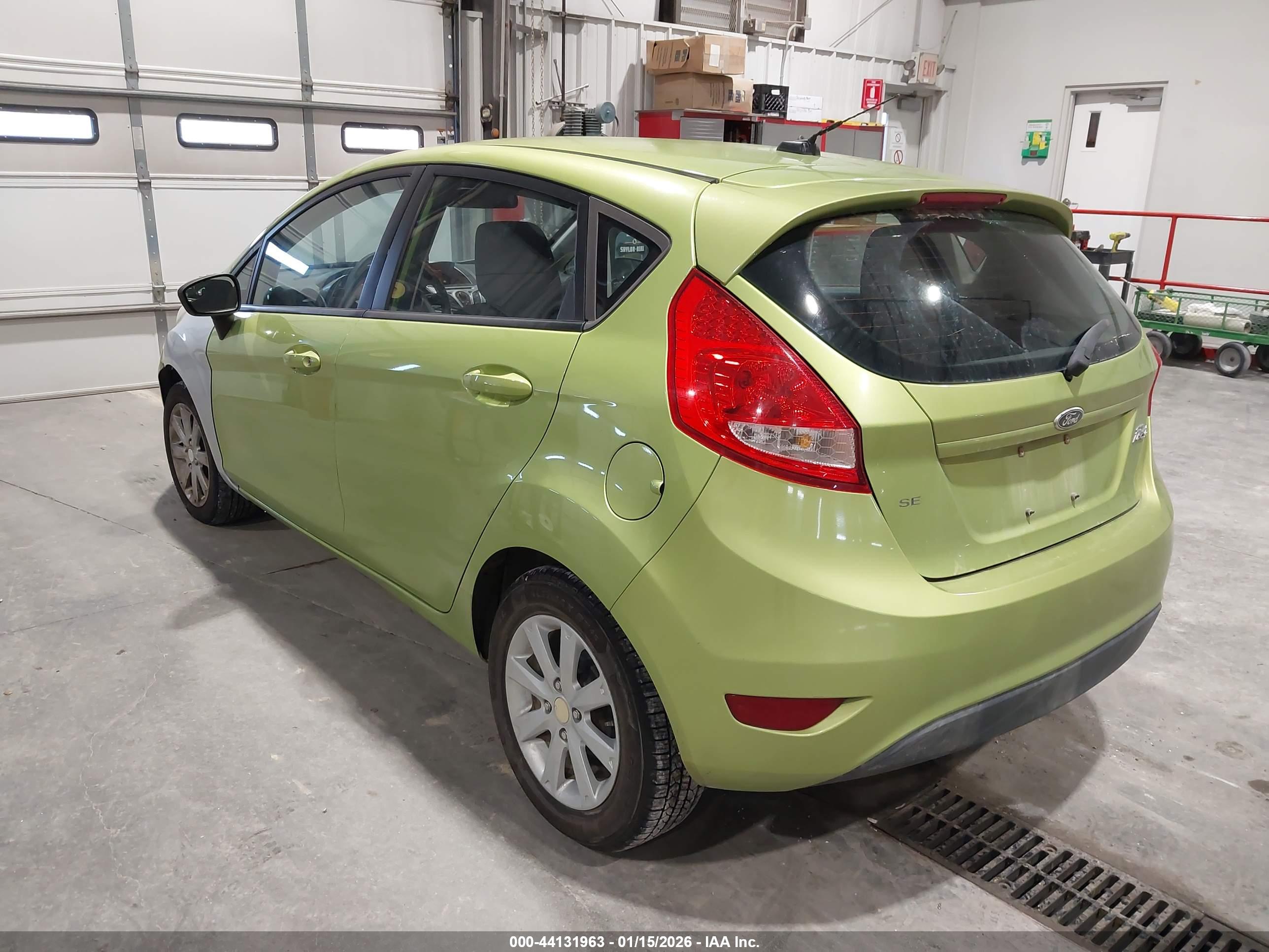 FORD FIESTA image 3
