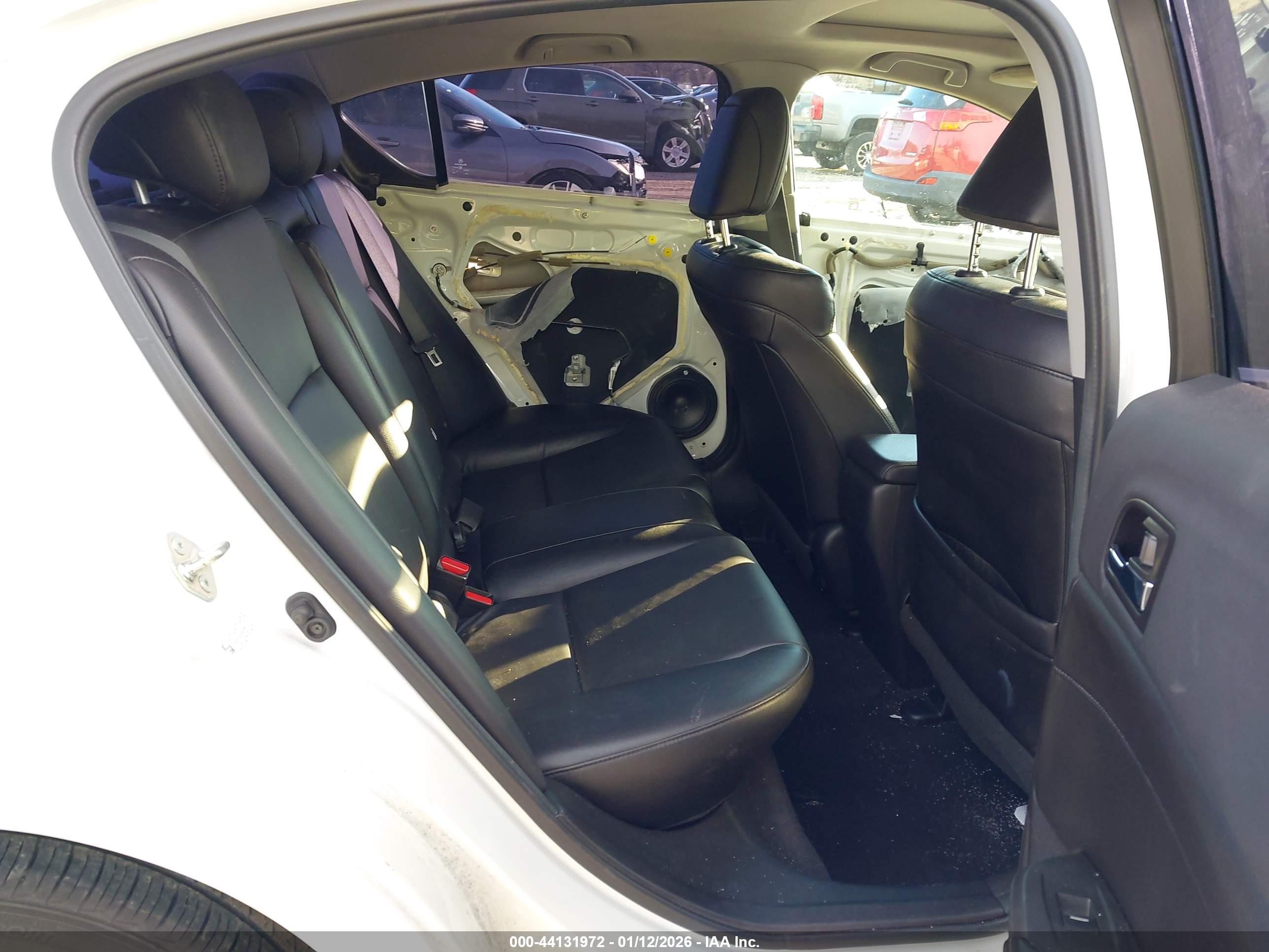 ACURA ILX image 8