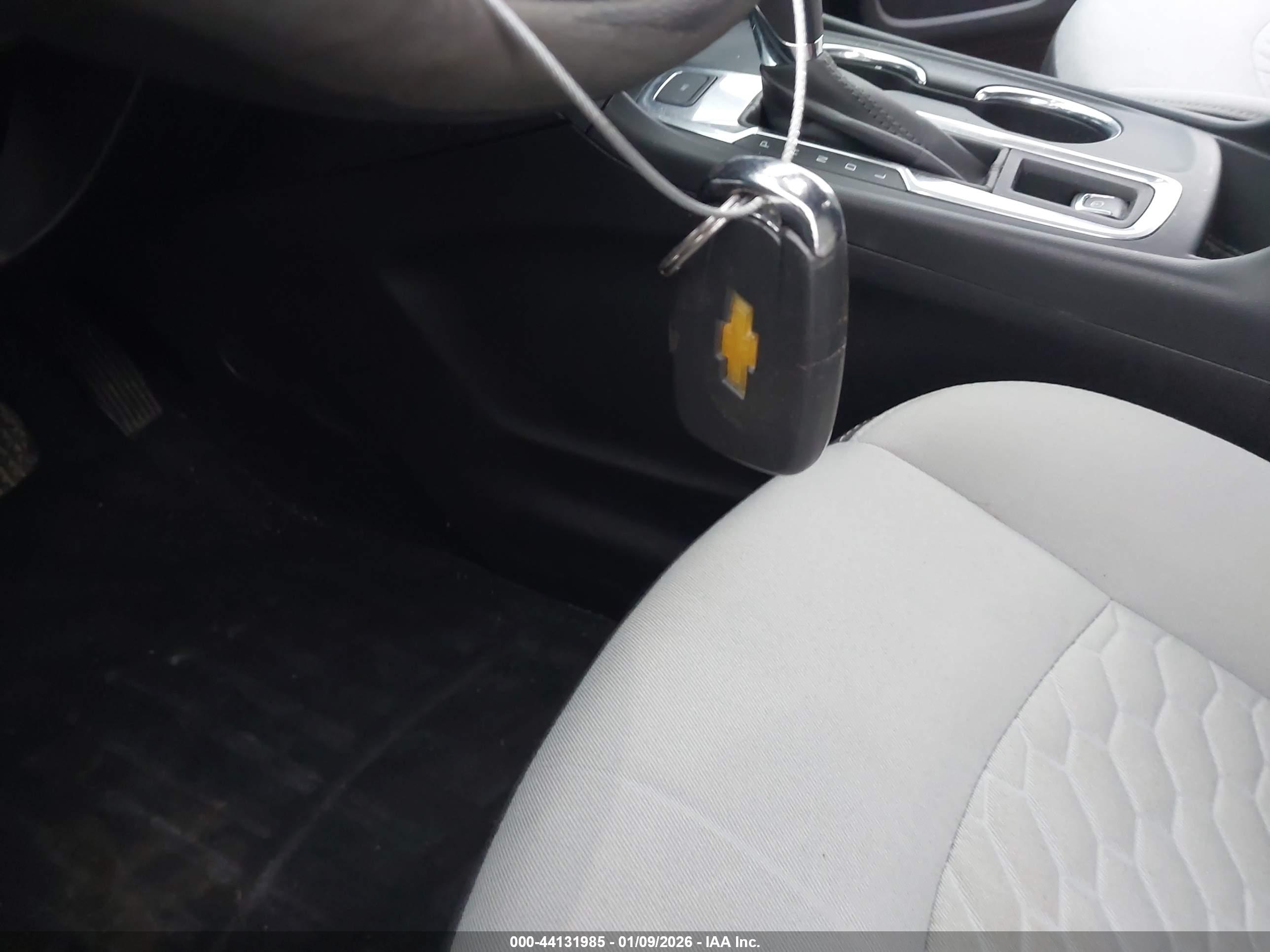 CHEVROLET EQUINOX image 11