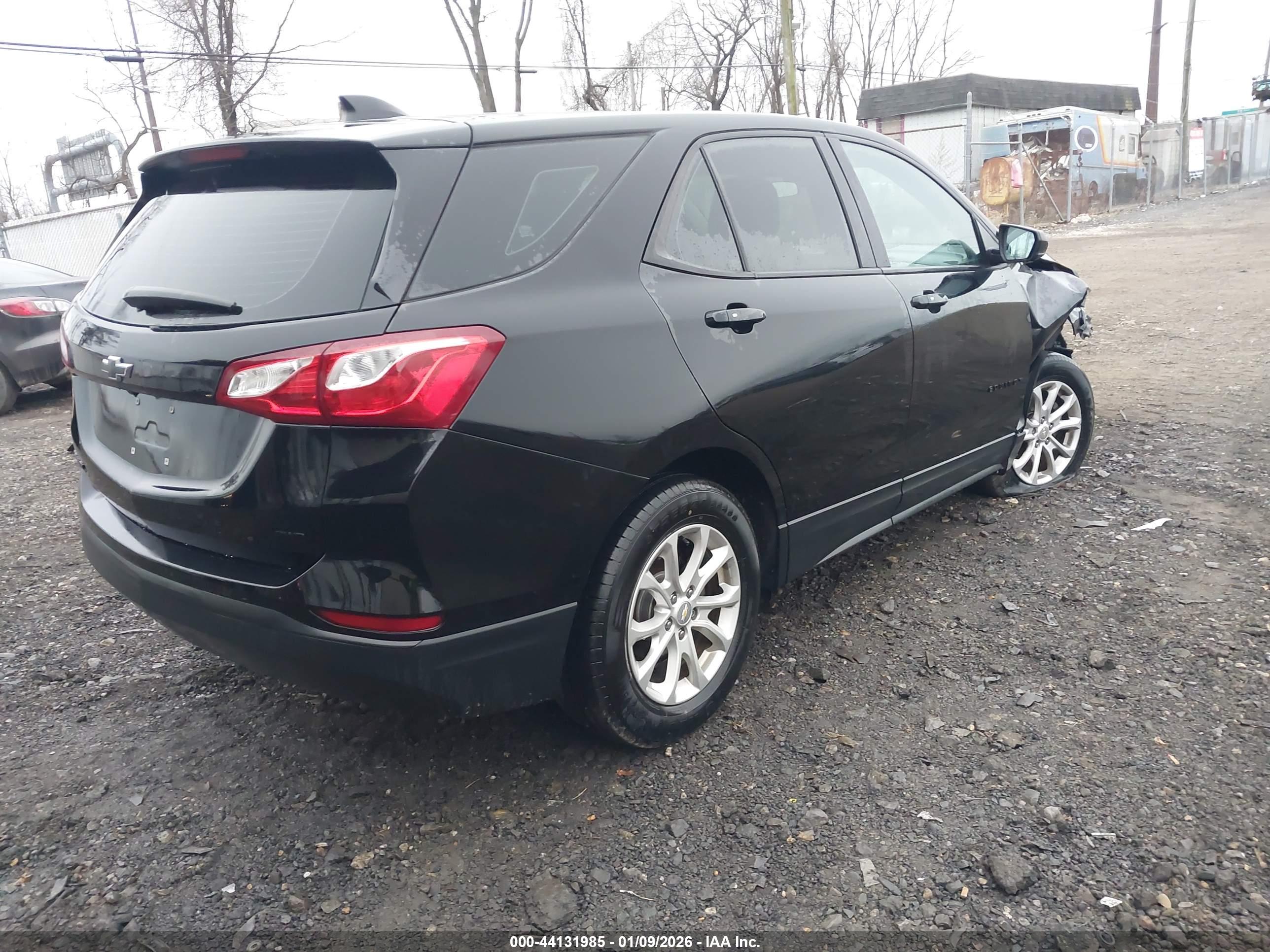 CHEVROLET EQUINOX image 4