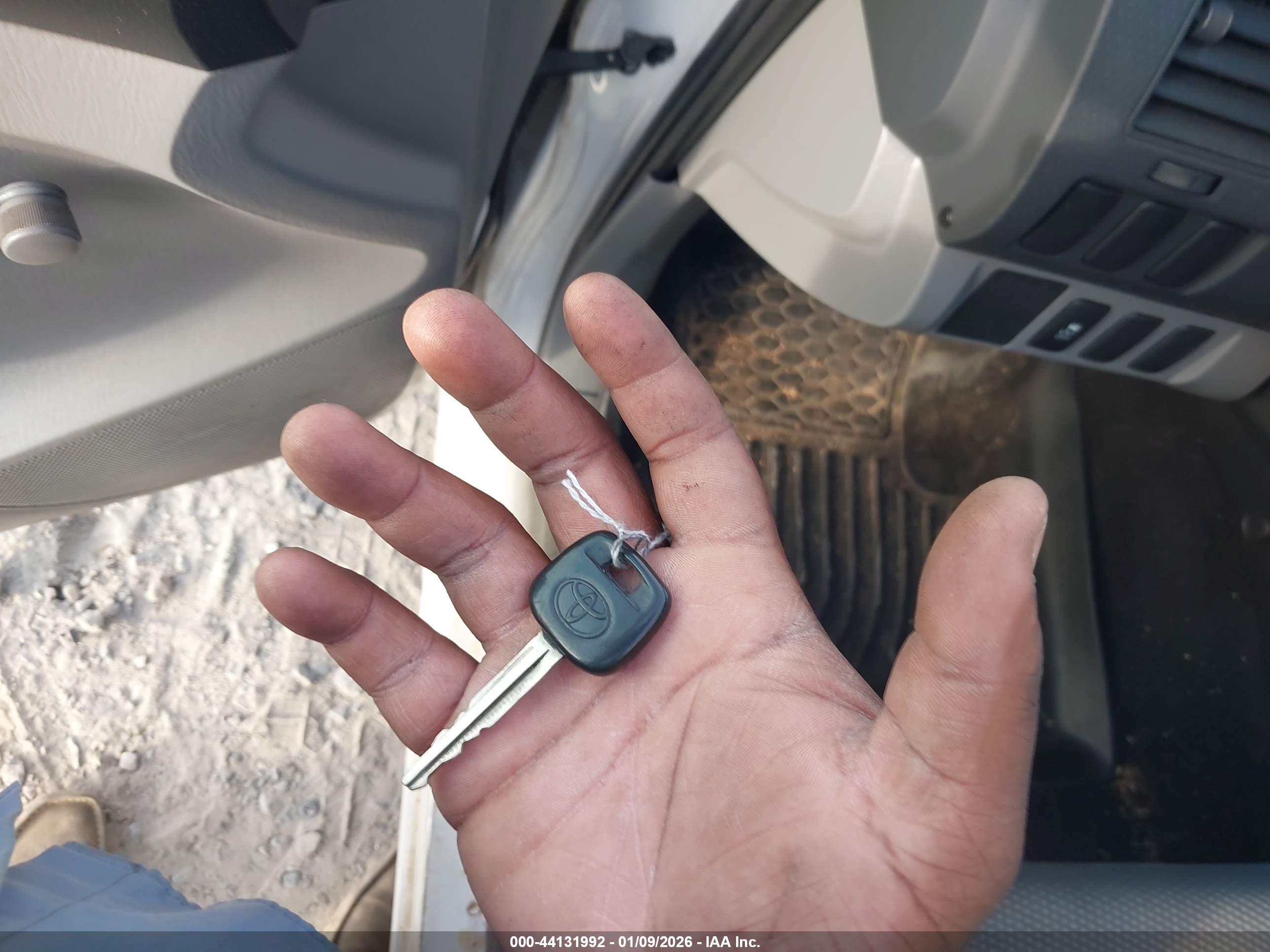 TOYOTA TACOMA image 11