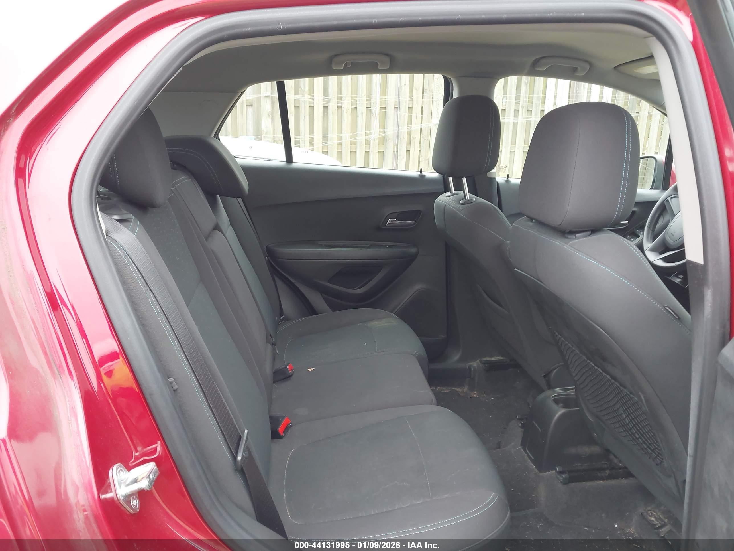 CHEVROLET TRAX image 8