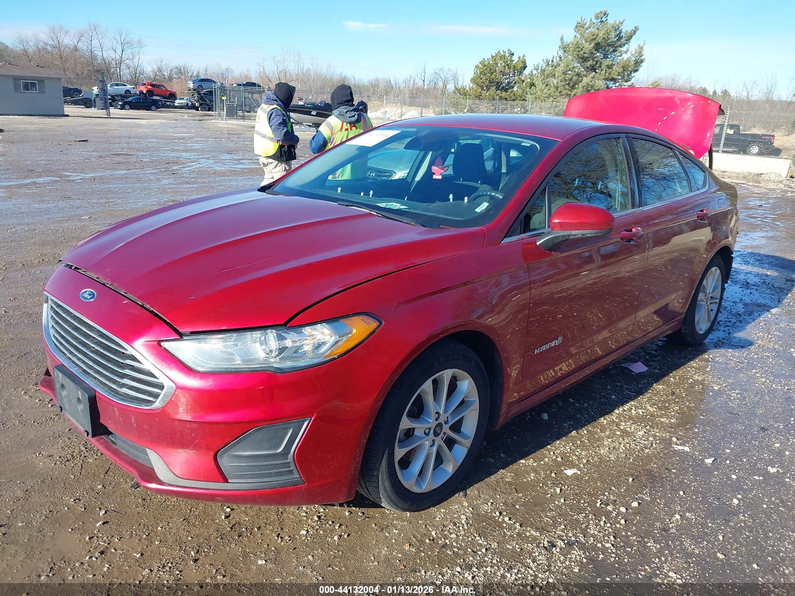 FORD FUSION image 2