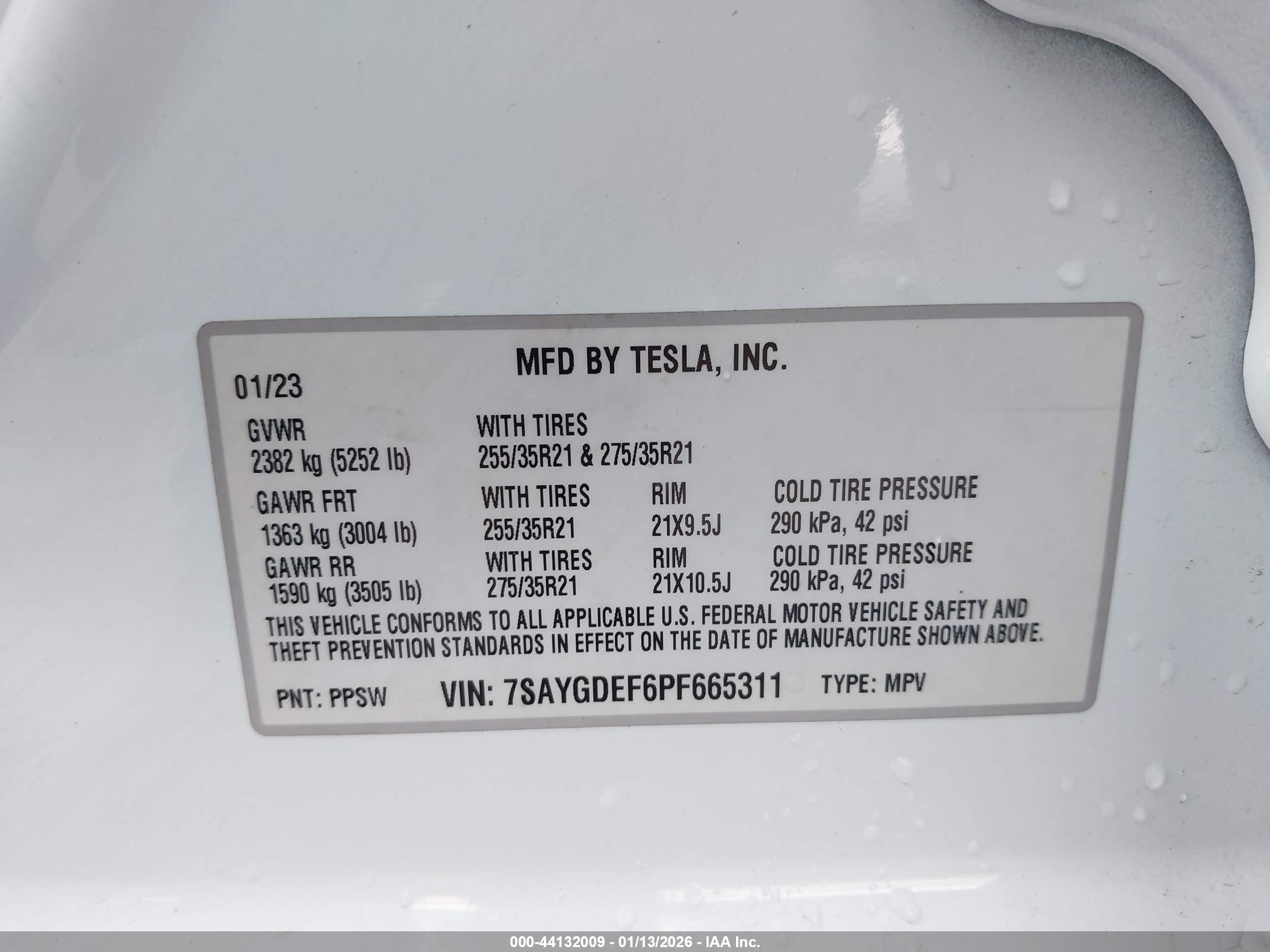 TESLA MODEL image 9