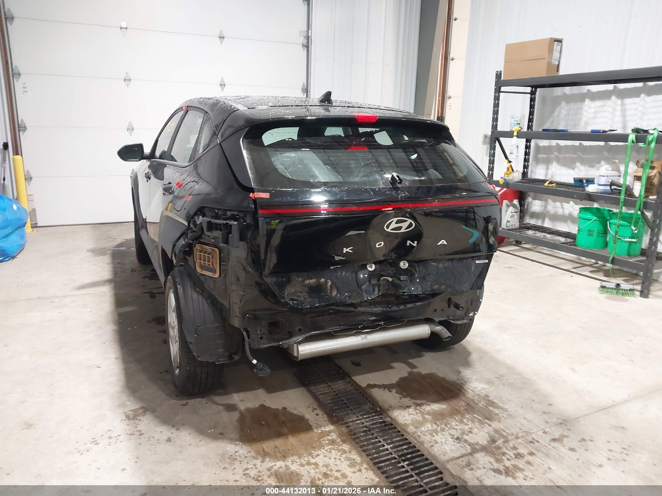 HYUNDAI KONA image 6
