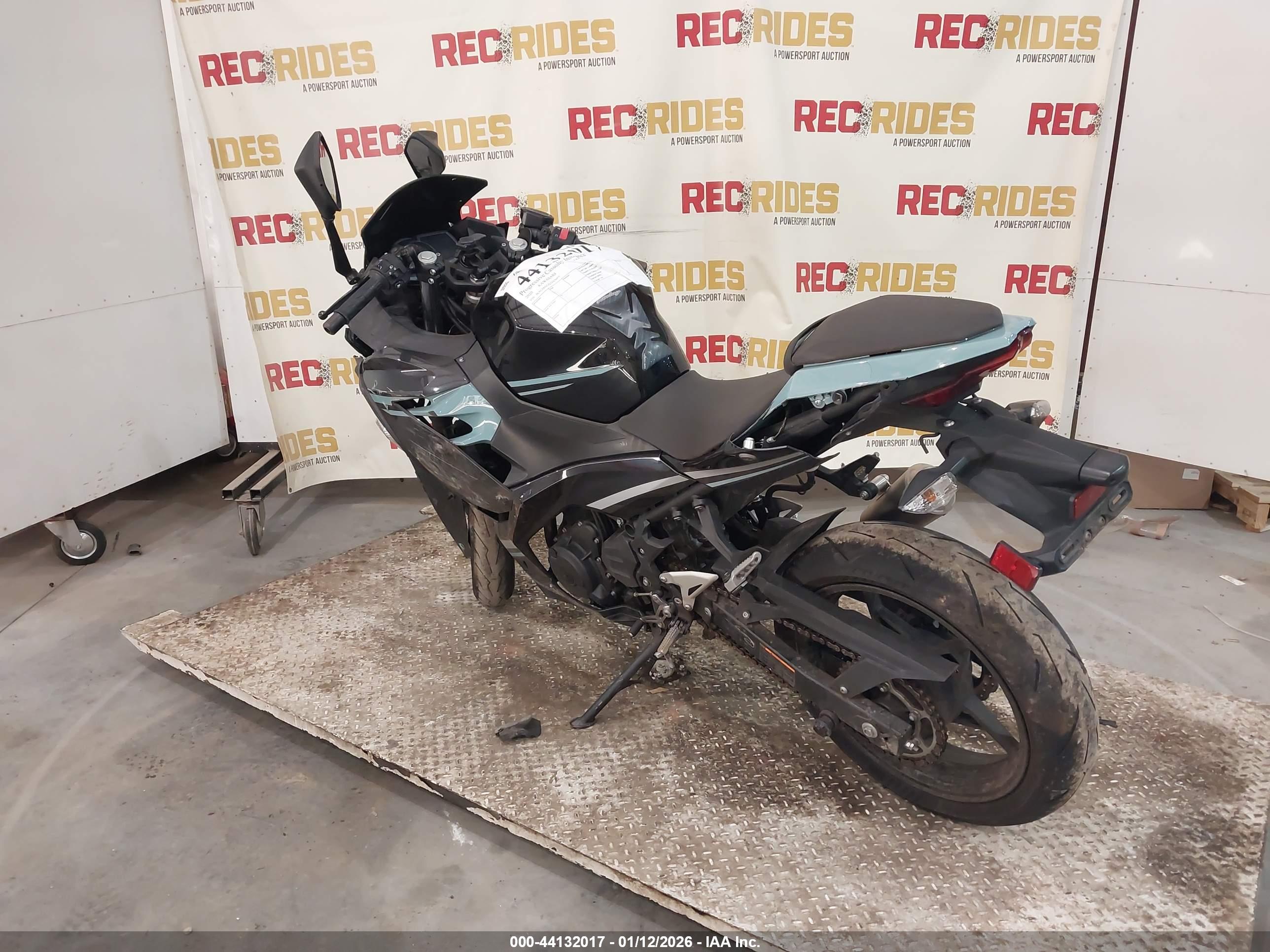KAWASAKI EX400 image 3