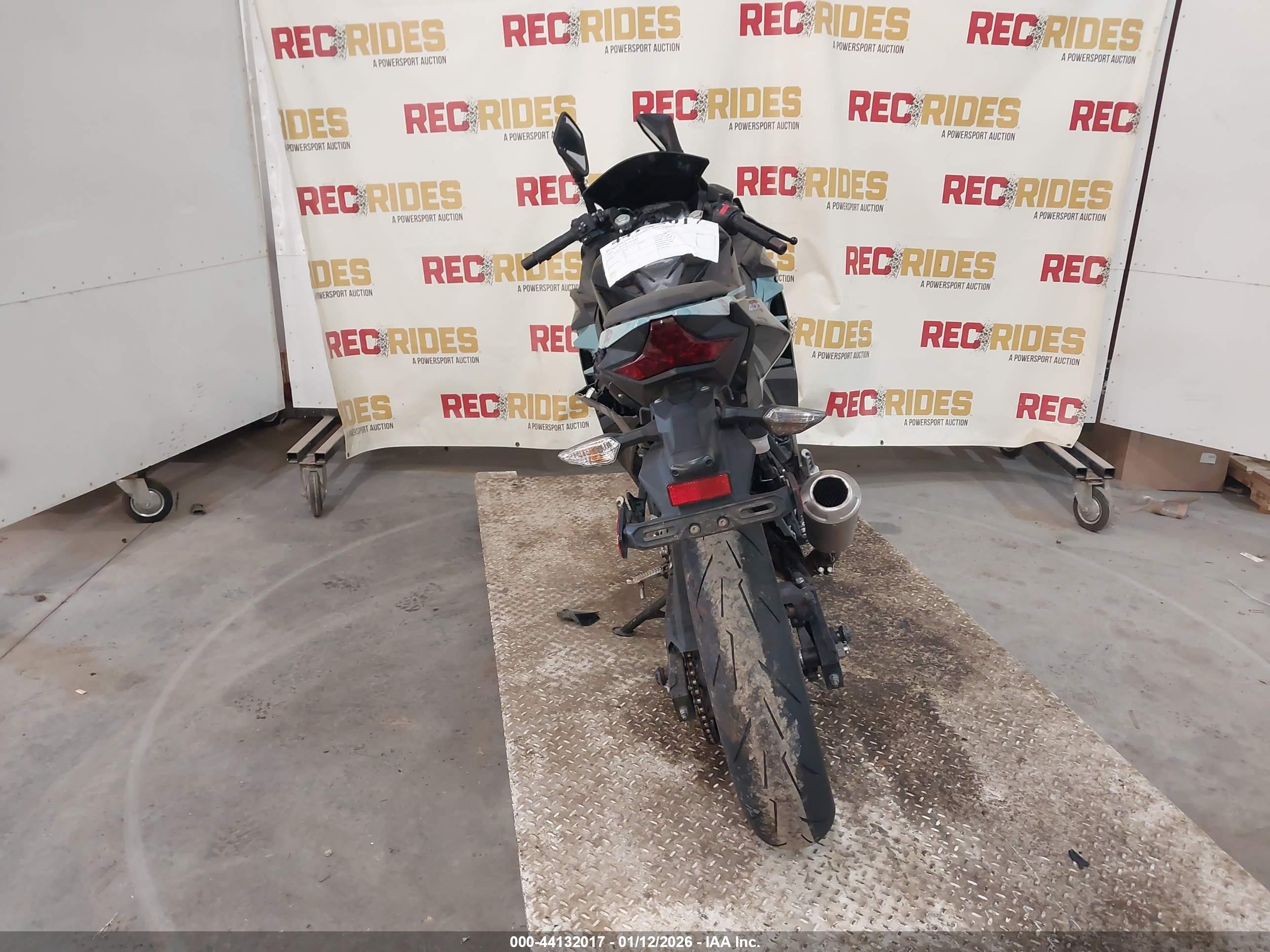 KAWASAKI EX400 image 6