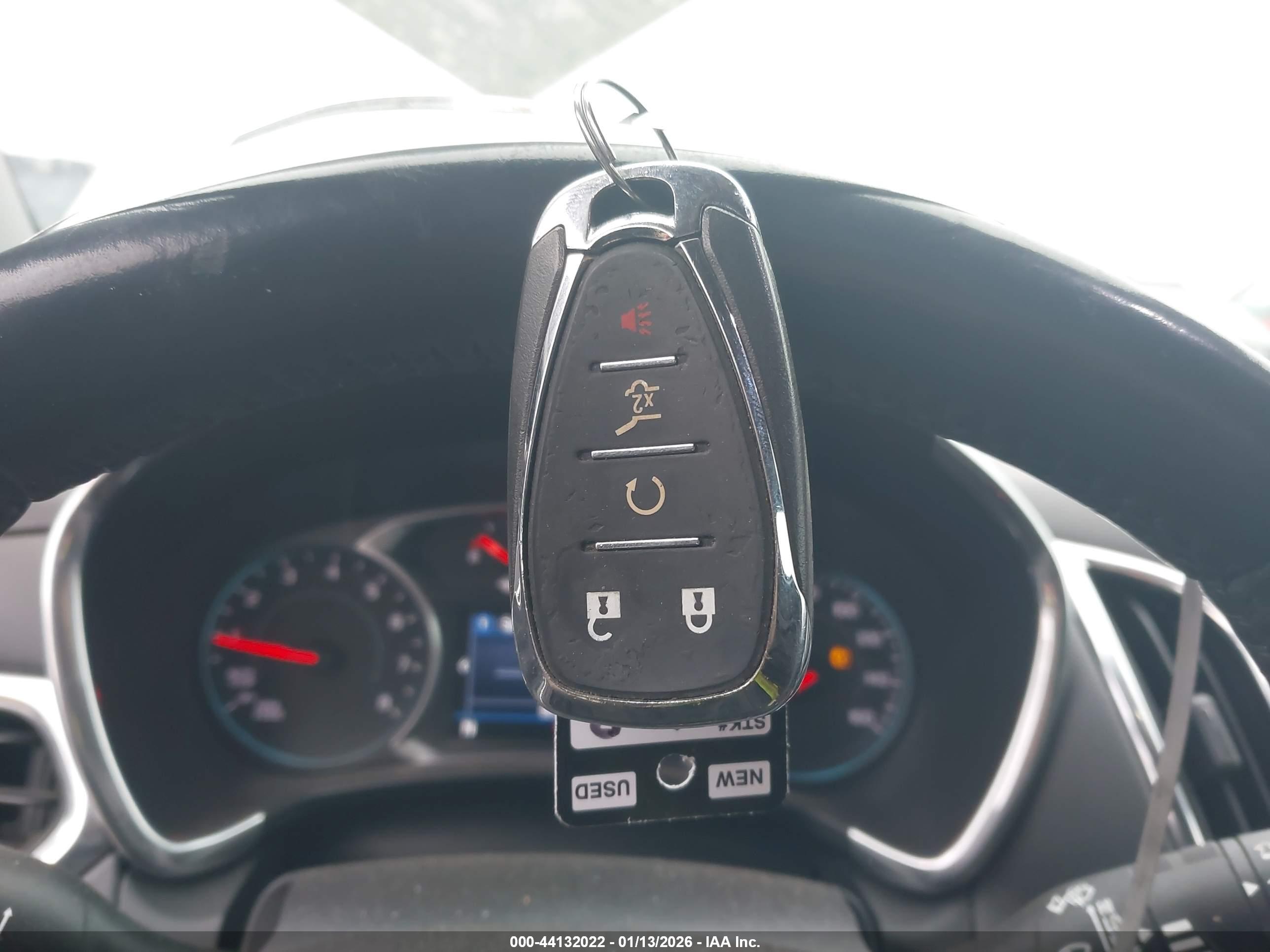 CHEVROLET EQUINOX image 11