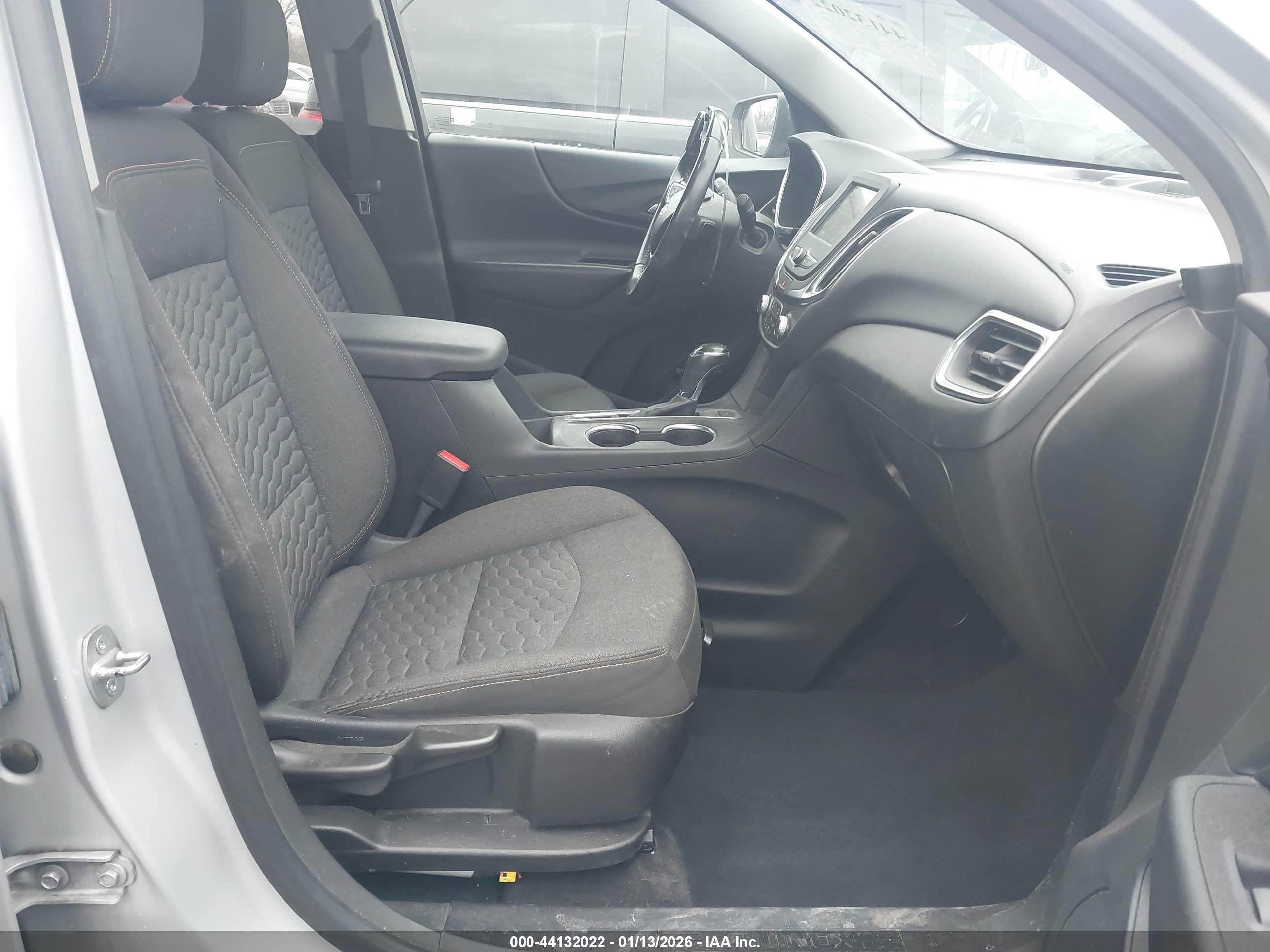 CHEVROLET EQUINOX image 5