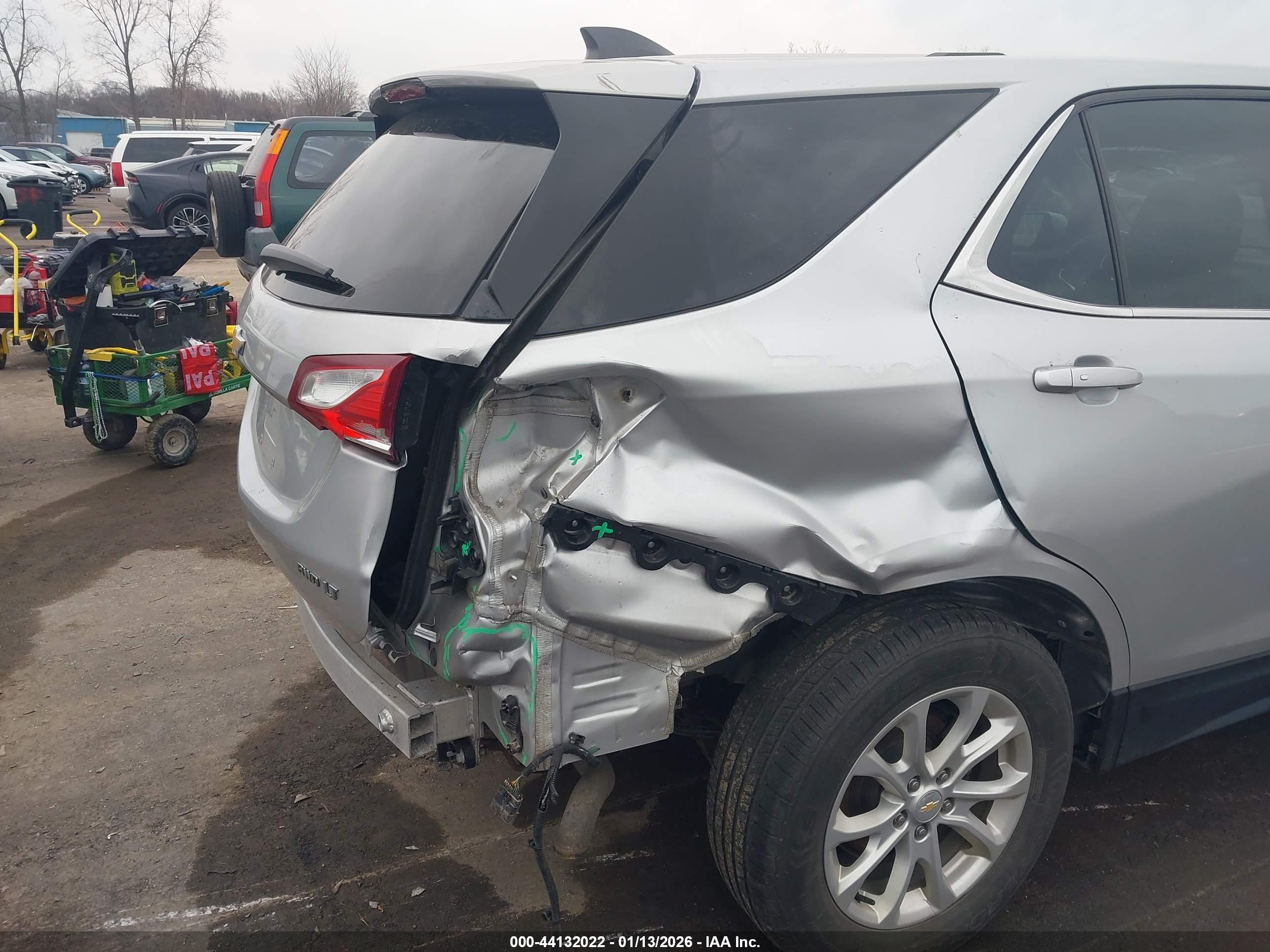 CHEVROLET EQUINOX image 6