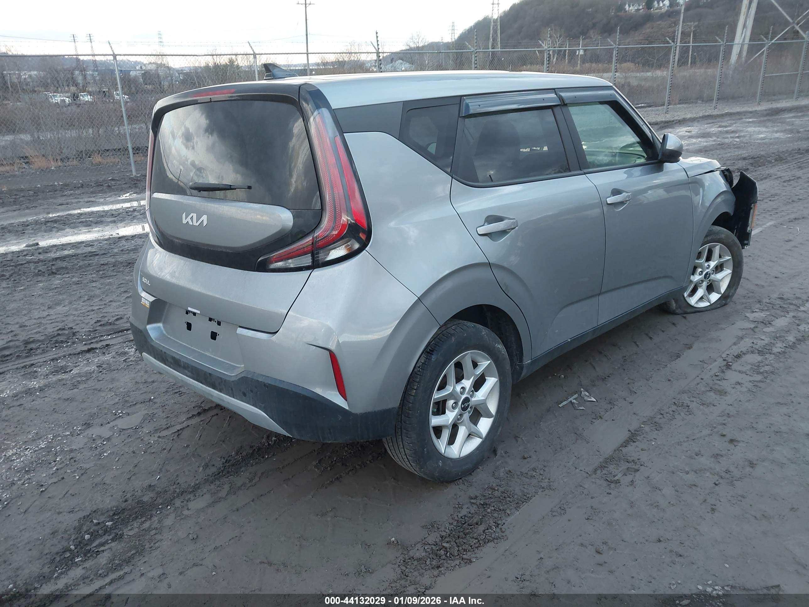 KIA SOUL image 4