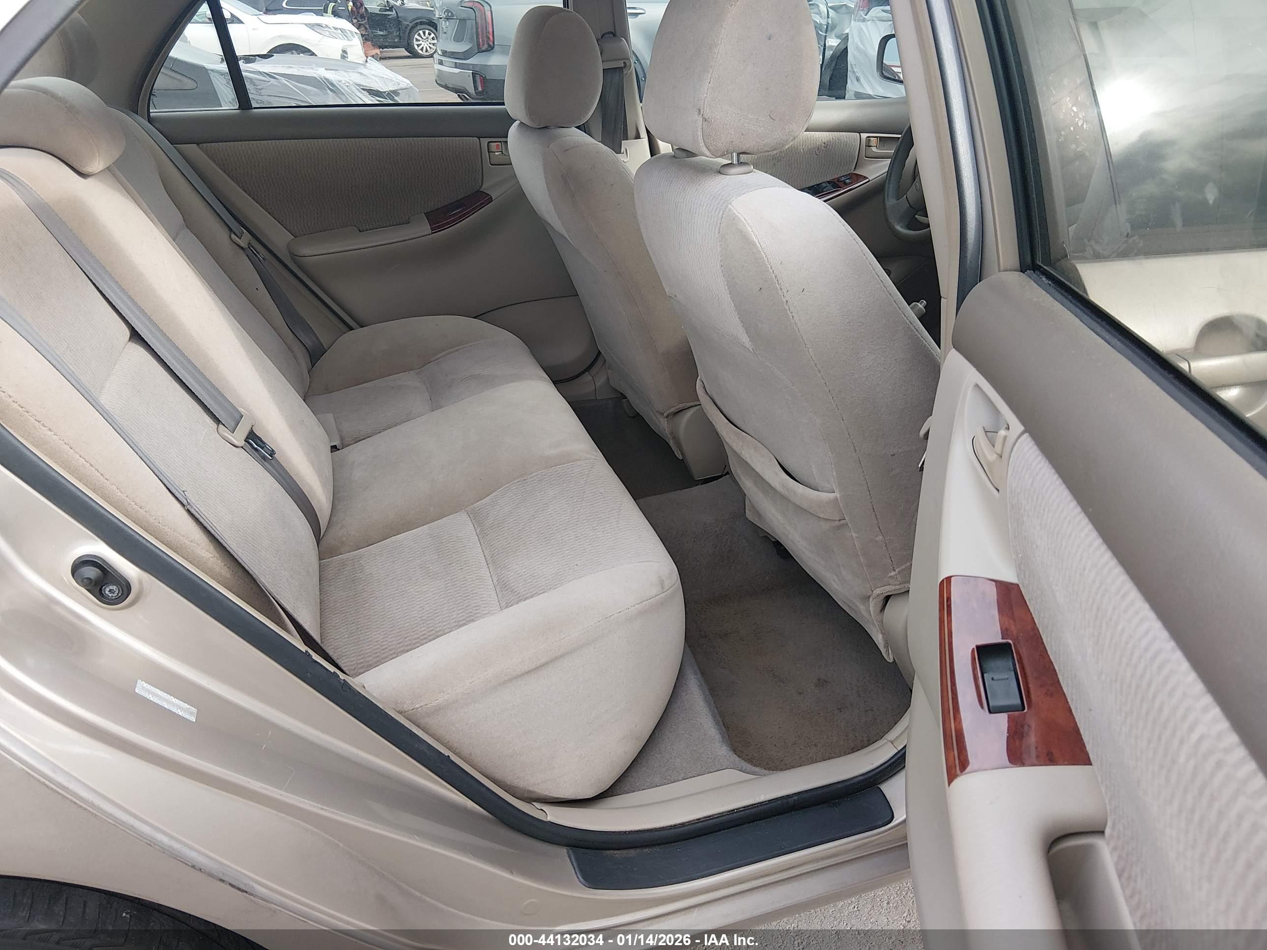 TOYOTA COROLLA image 8