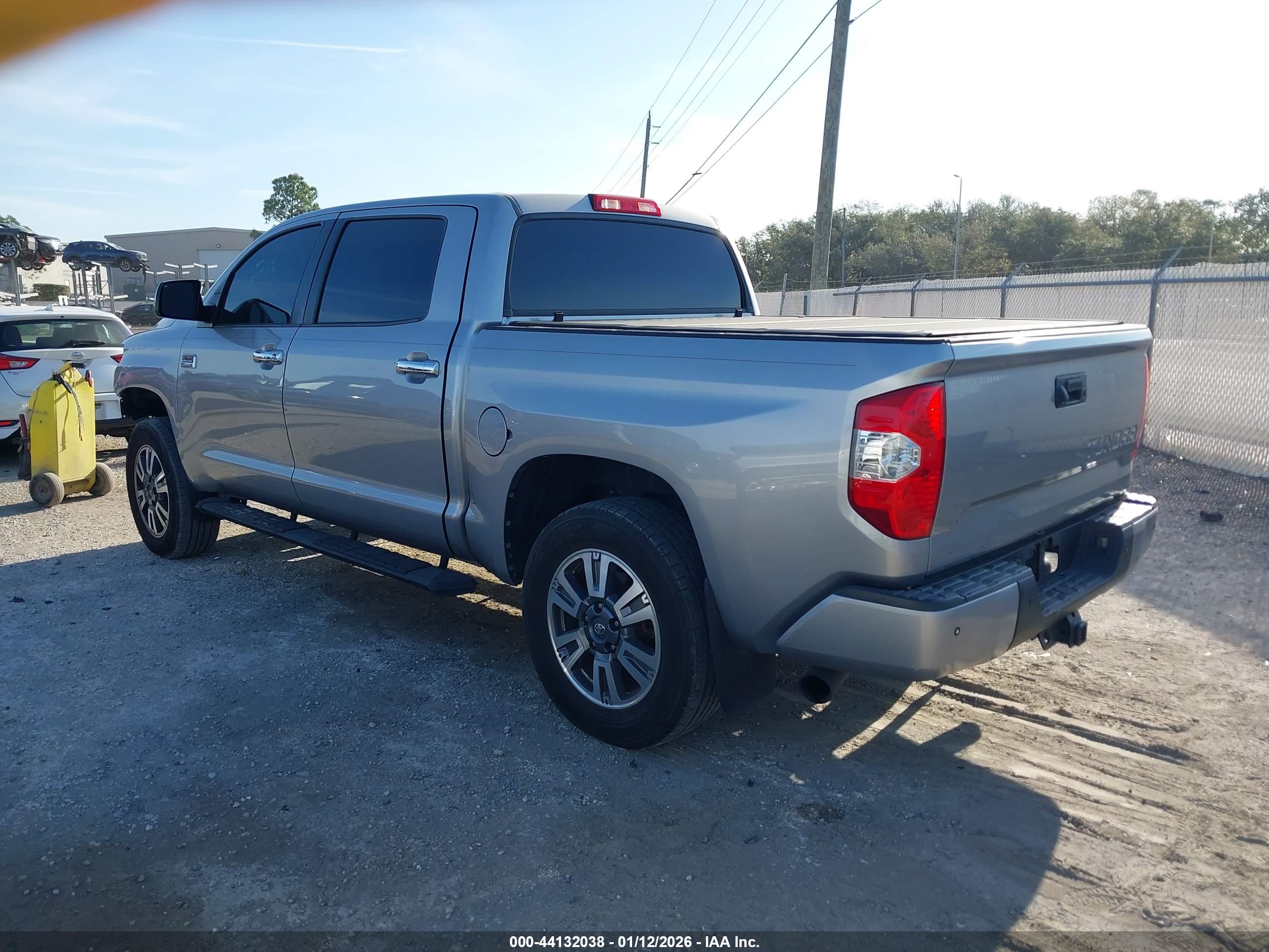 TOYOTA TUNDRA image 3