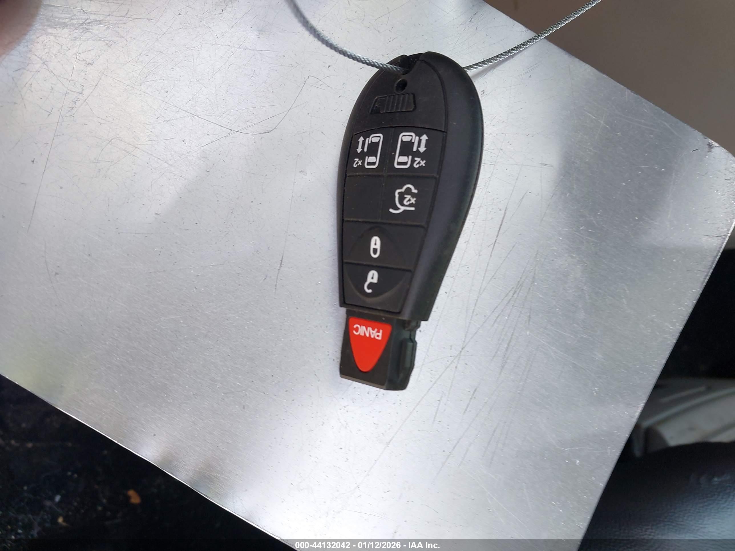 CHRYSLER TOWN image 11